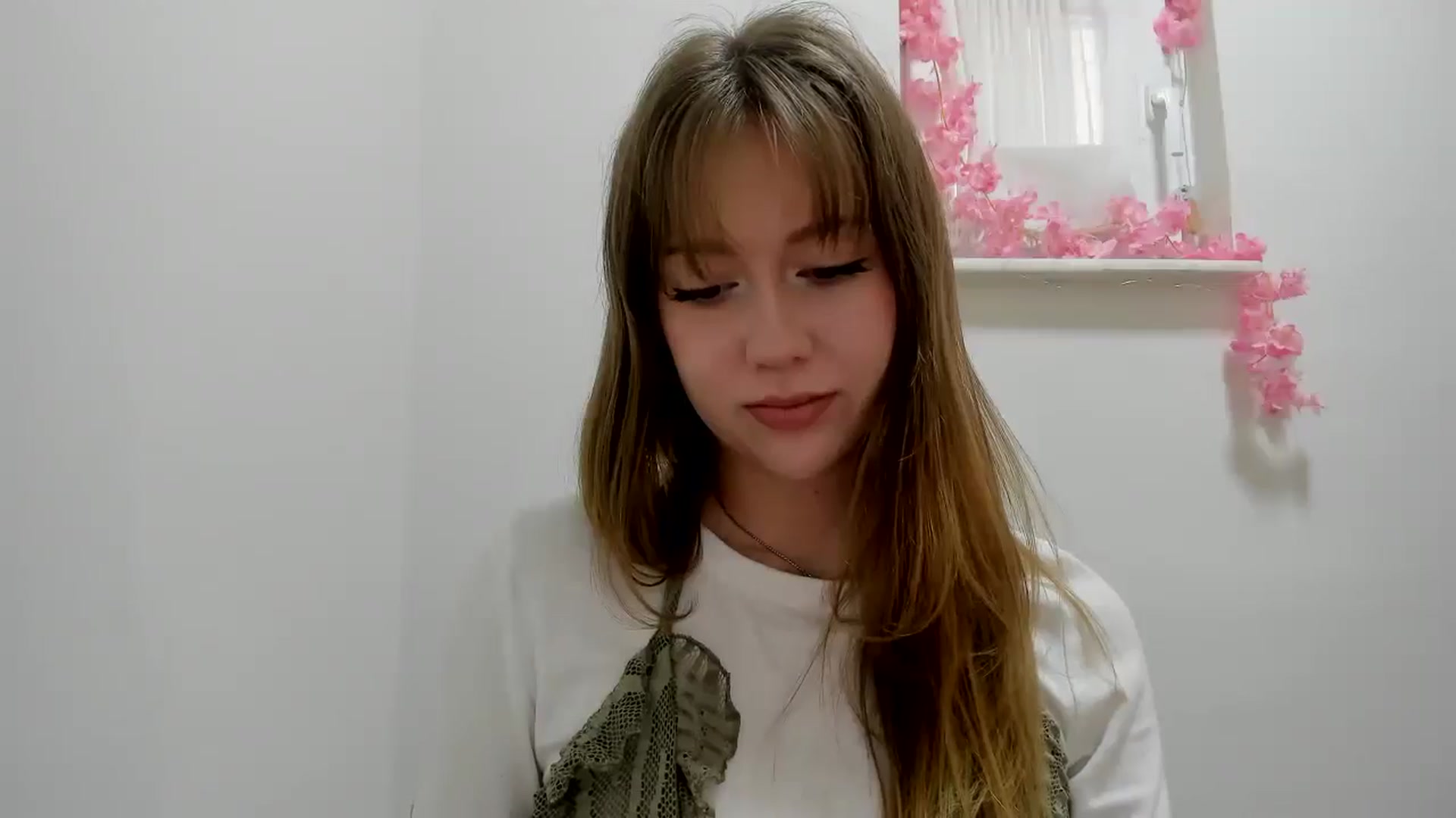 Gallery image thumbnail from RoboSasha's myfreecams stream on, 01/28/2026, 13:09 image 10 of 20