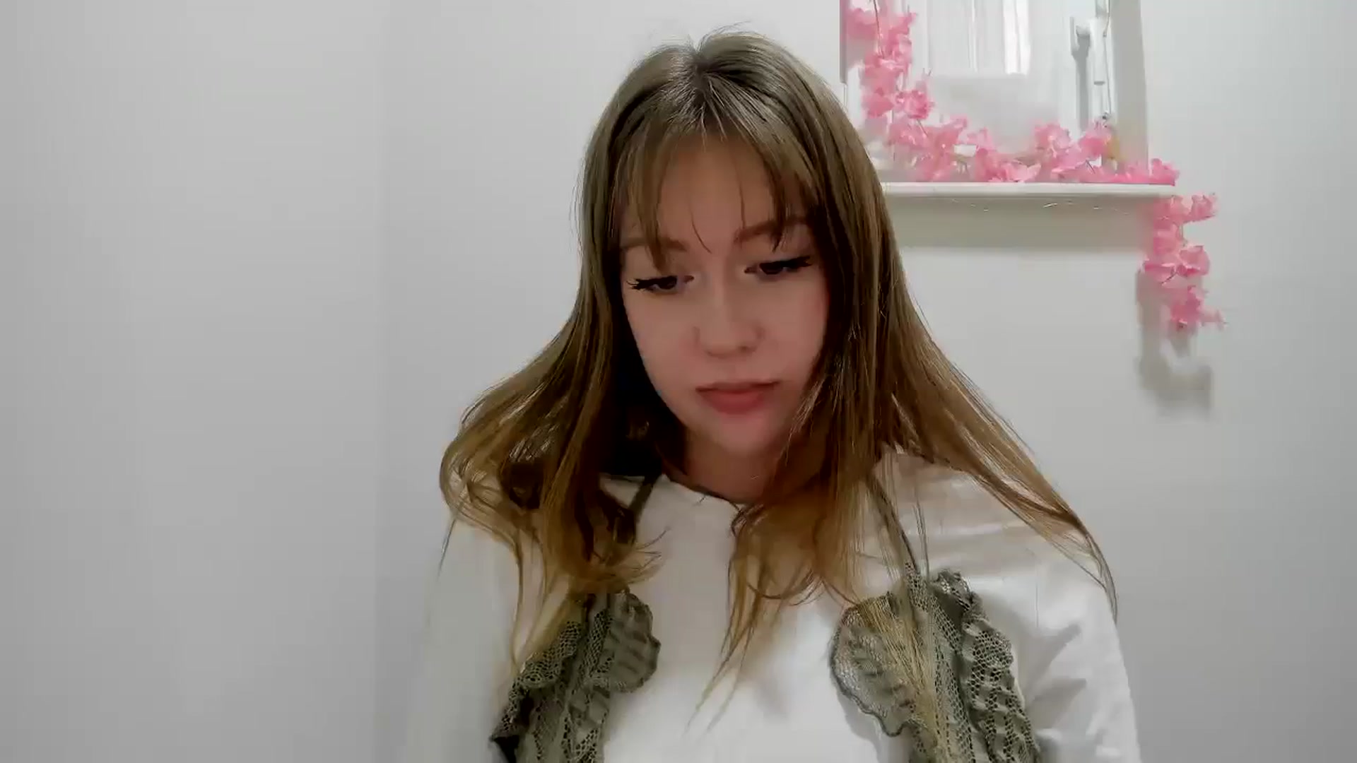 Gallery image thumbnail from RoboSasha's myfreecams stream on, 01/28/2026, 13:57 image 14 of 20