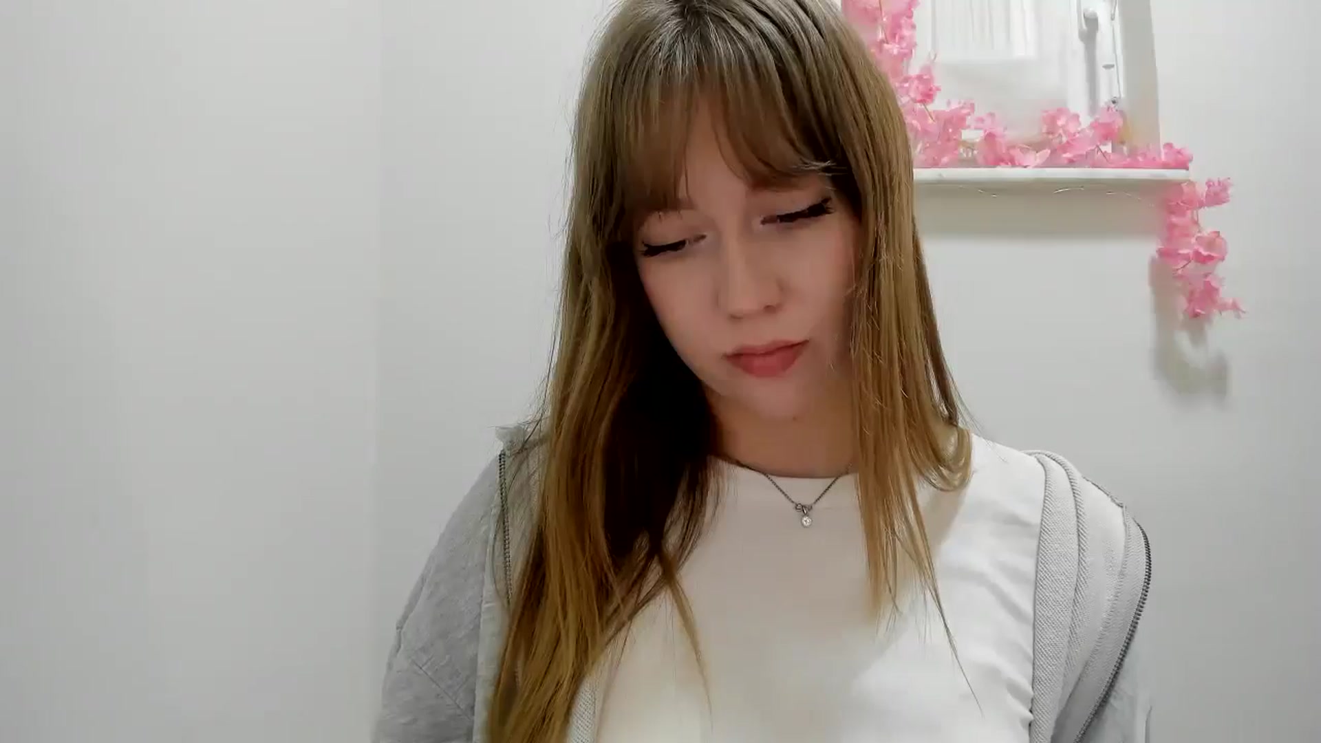 Gallery image thumbnail from RoboSasha's myfreecams stream on, 01/29/2026, 11:41 image 10 of 20