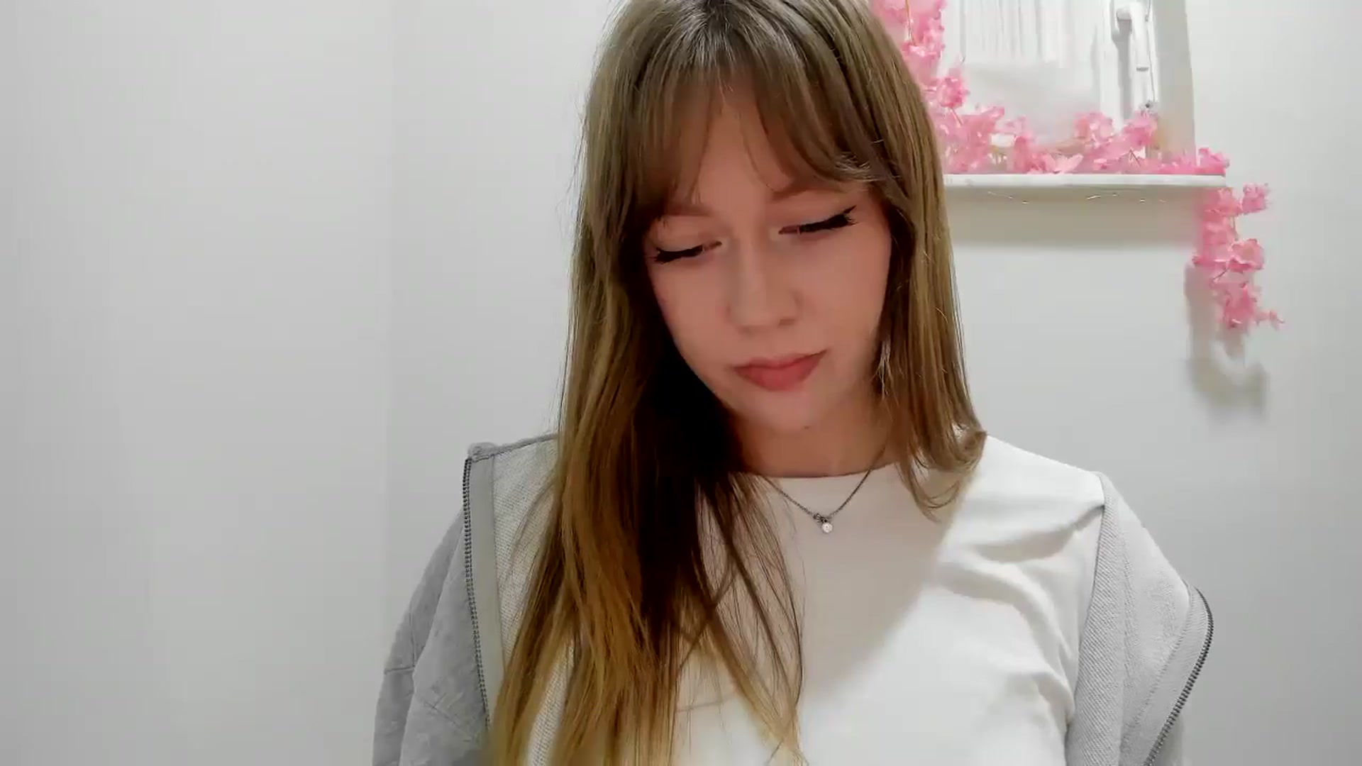 Gallery image thumbnail from RoboSasha's myfreecams stream on, 01/29/2026, 11:41 image 14 of 20