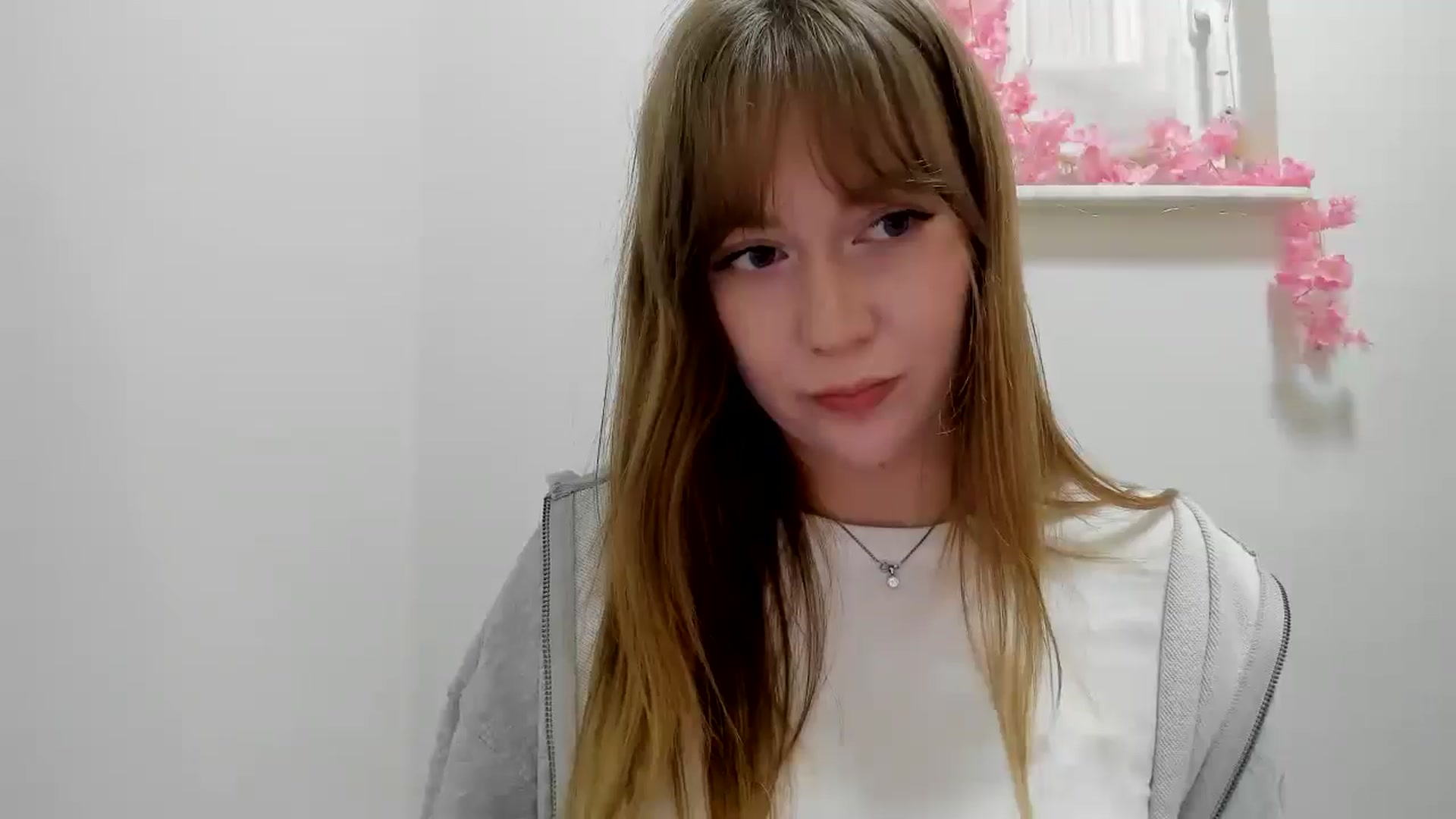 Gallery image thumbnail from RoboSasha's myfreecams stream on, 01/29/2026, 11:41 image 11 of 20