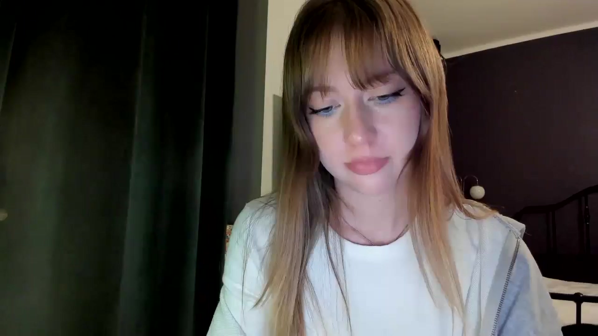 Gallery image thumbnail from RoboSasha's myfreecams stream on, 02/01/2026, 19:54 image 12 of 20