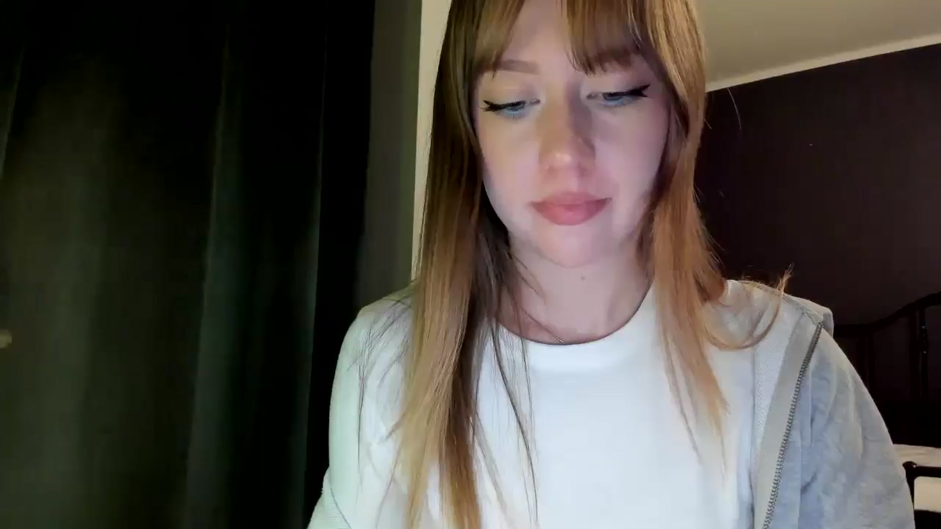 Gallery image thumbnail from RoboSasha's myfreecams stream on, 02/01/2026, 19:54 image 15 of 20
