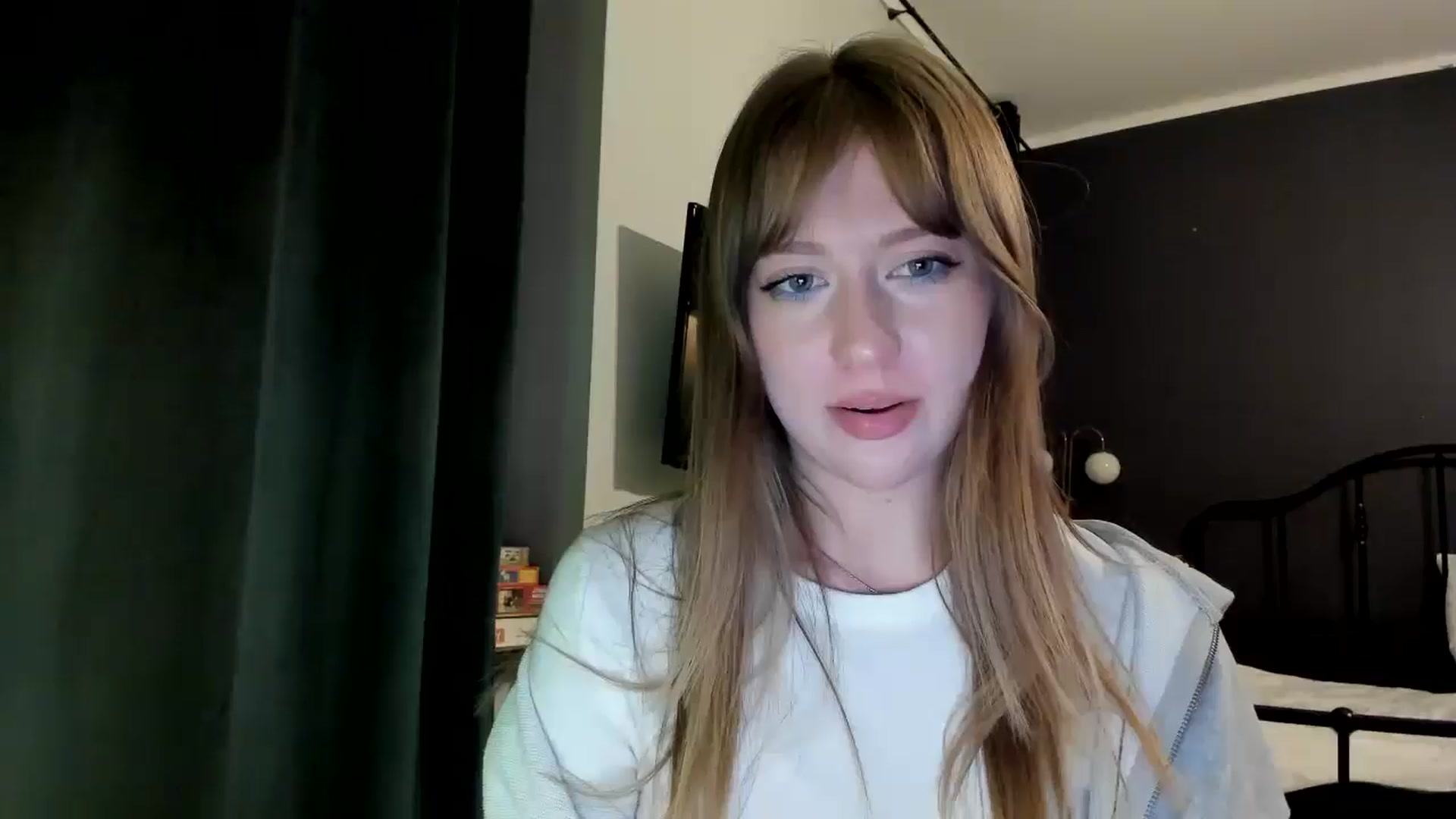 Gallery image thumbnail from RoboSasha's myfreecams stream on, 02/01/2026, 19:54 image 5 of 20
