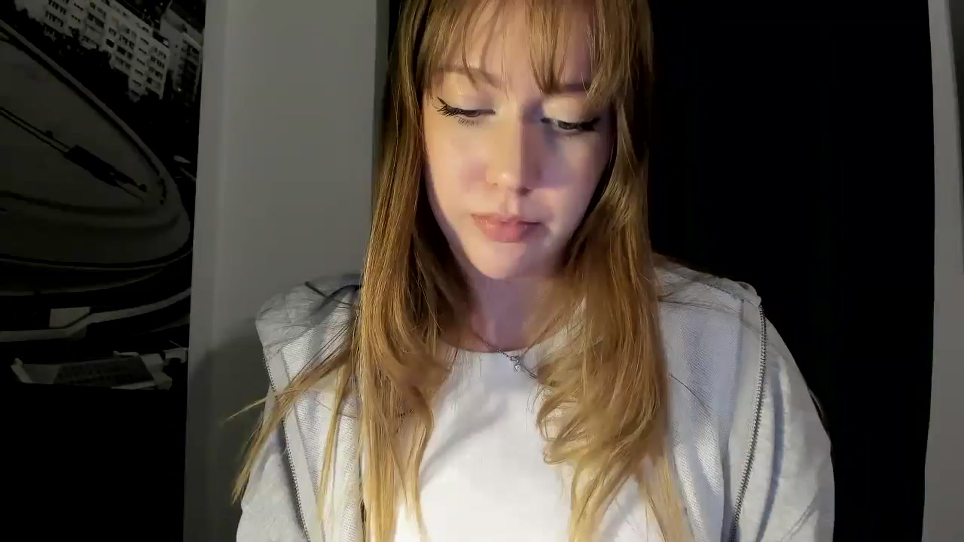 Gallery image thumbnail from RoboSasha's myfreecams stream on, 02/04/2026, 16:44 image 5 of 20