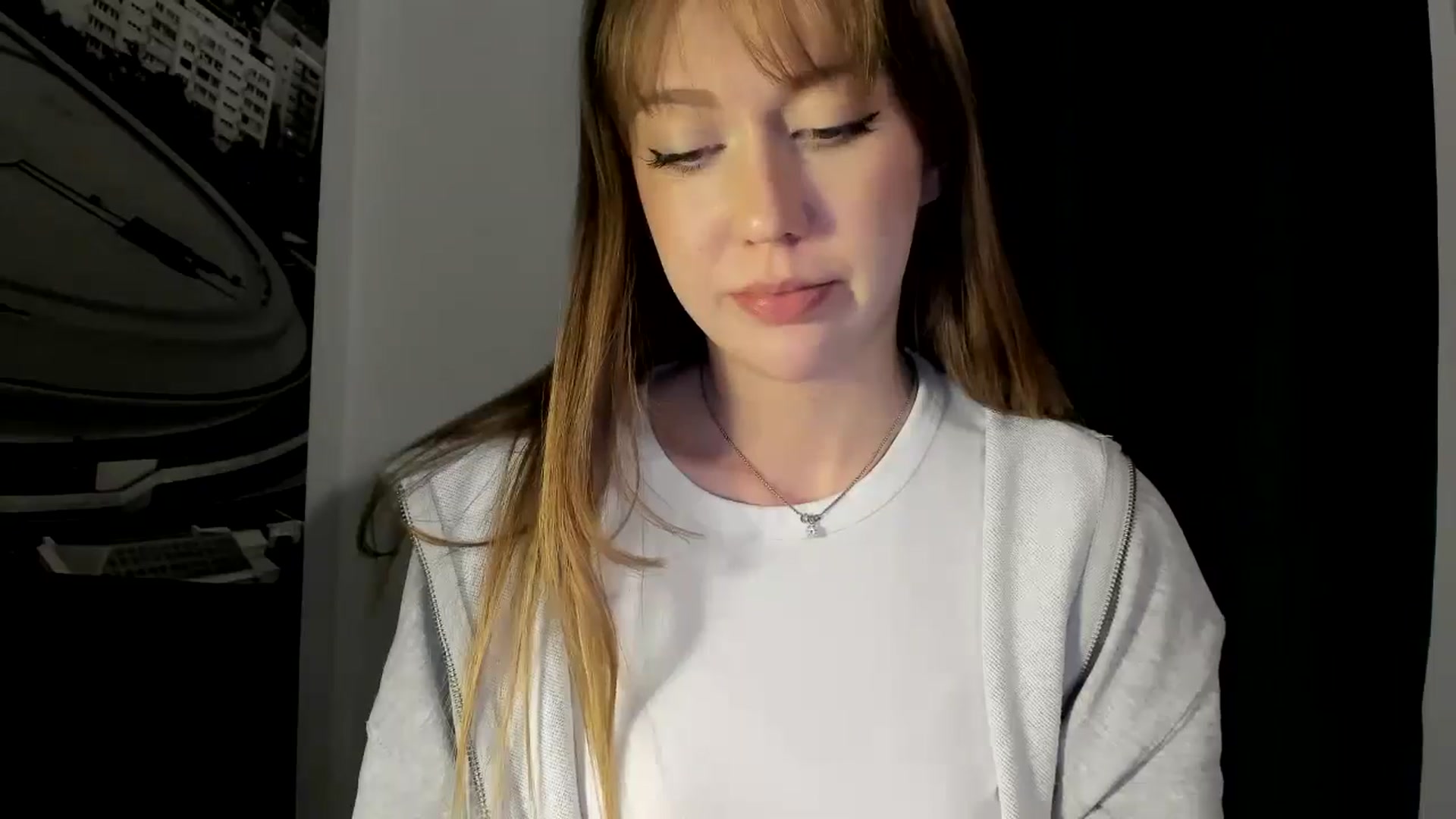 Gallery image thumbnail from RoboSasha's myfreecams stream on, 02/04/2026, 16:44 image 2 of 20