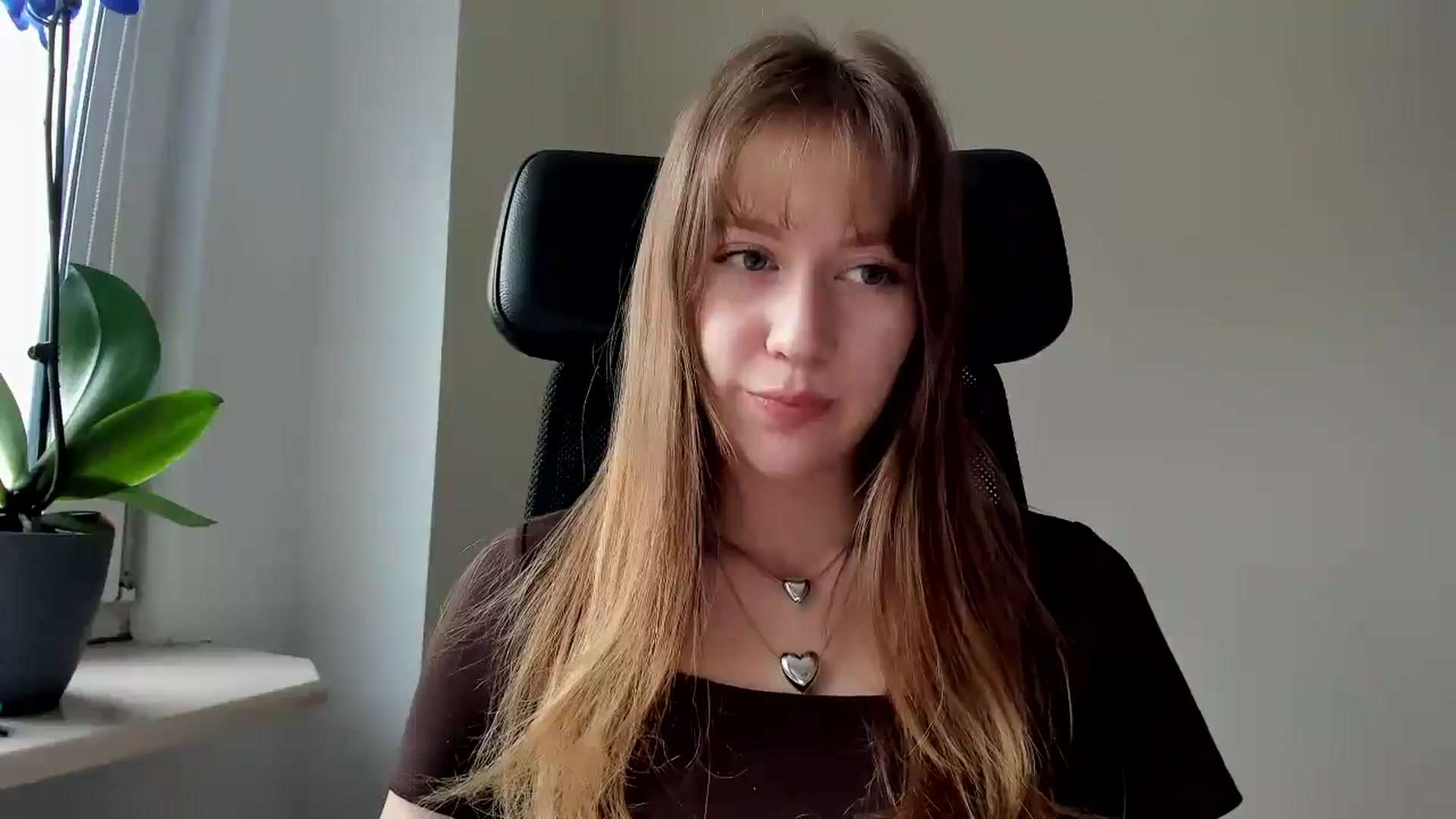 Gallery image thumbnail from RoboSasha's myfreecams stream on, 02/24/2026, 11:05 image 2 of 20