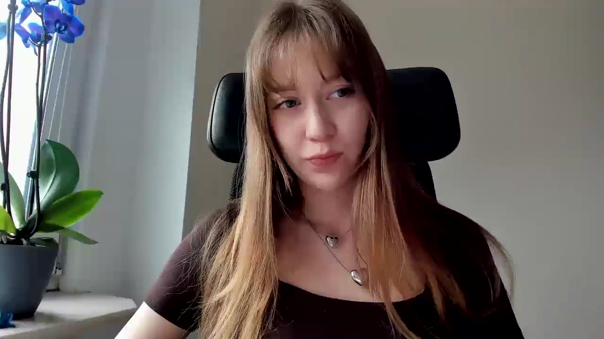 Gallery image thumbnail from RoboSasha's myfreecams stream on, 02/24/2026, 11:05 image 13 of 20