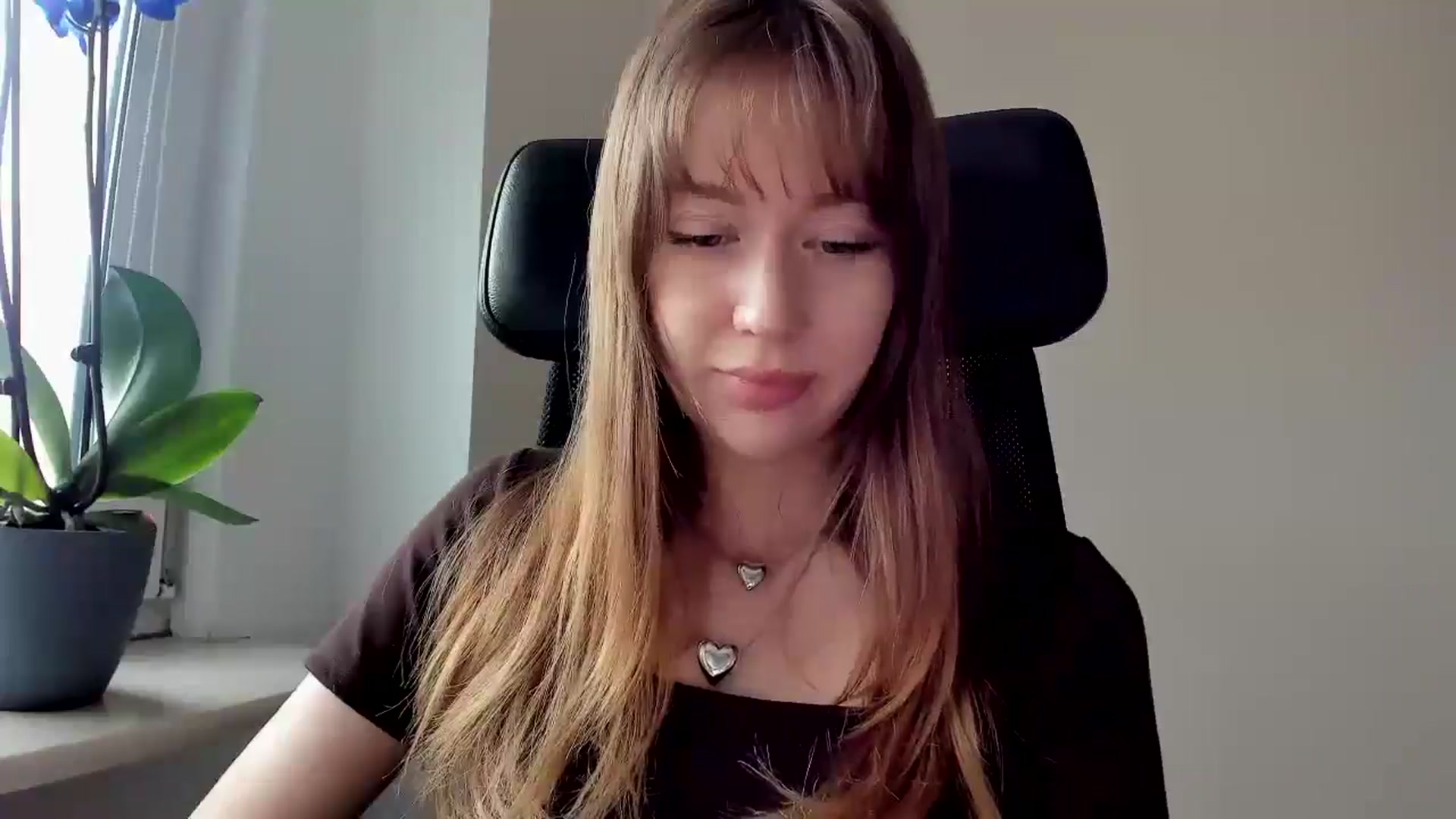 Gallery image thumbnail from RoboSasha's myfreecams stream on, 02/24/2026, 12:18 image 15 of 20