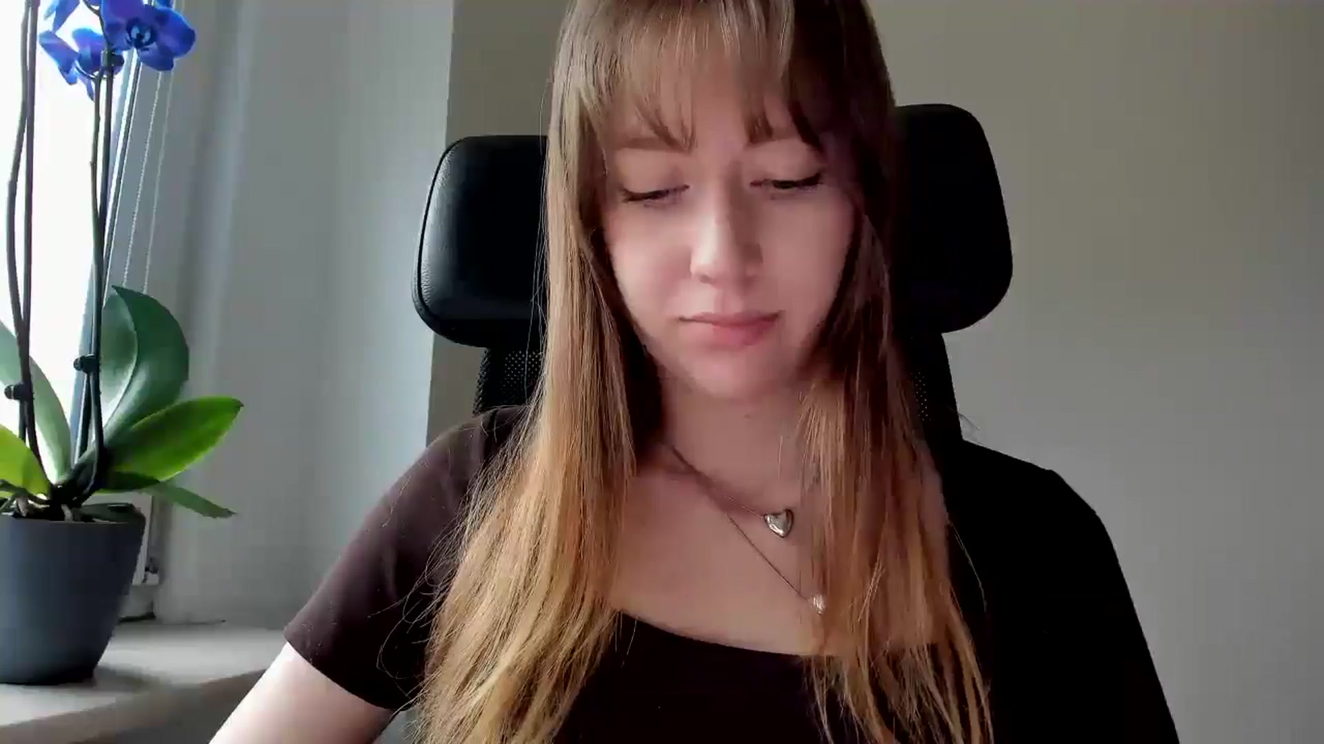 Gallery image thumbnail from RoboSasha's myfreecams stream on, 02/24/2026, 12:18 image 18 of 20