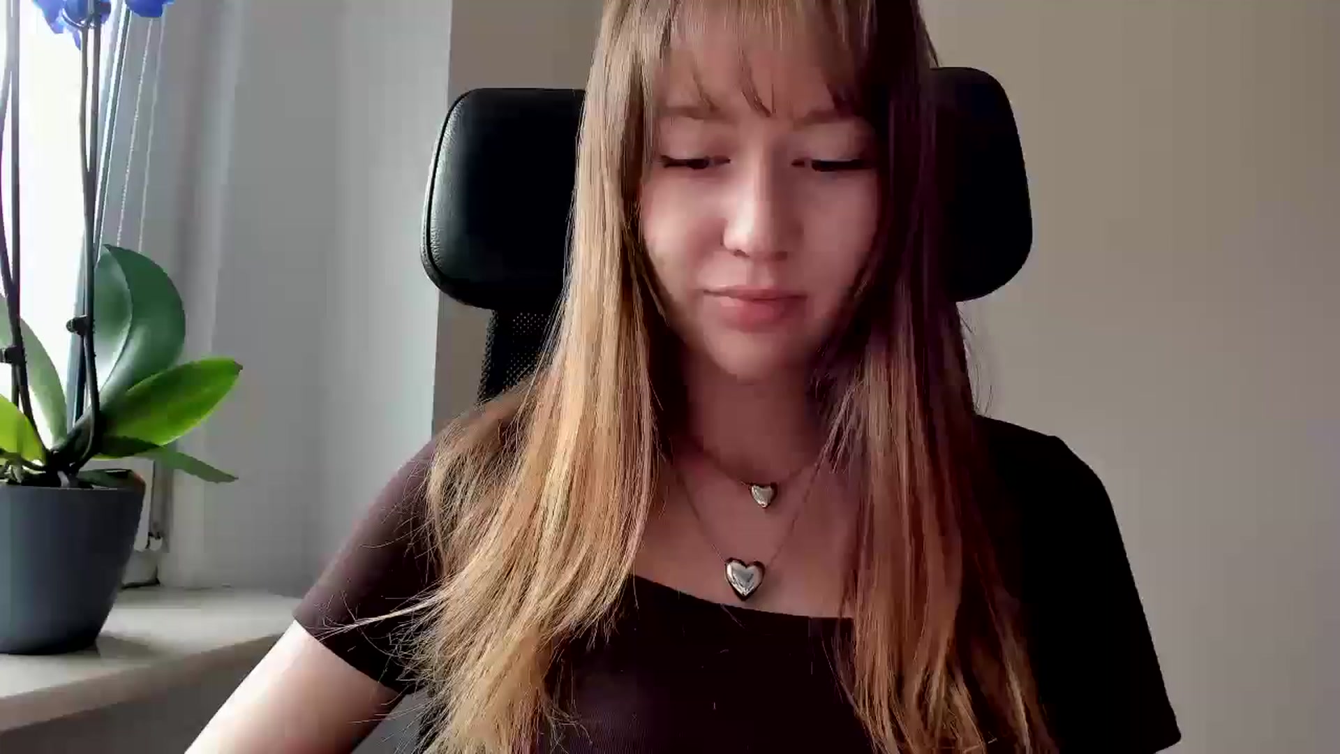 Gallery image thumbnail from RoboSasha's myfreecams stream on, 02/24/2026, 12:18 image 8 of 20