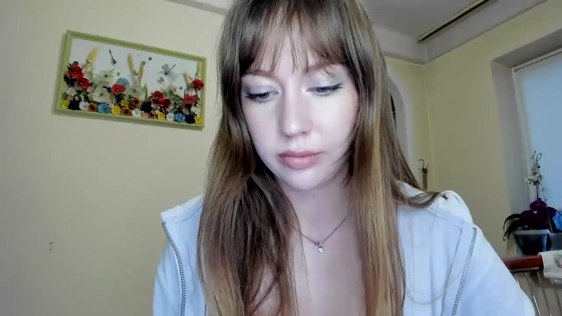 Gallery image thumbnail from RoboSasha's myfreecams stream on, 03/30/2026, 16:11 image 17 of 20