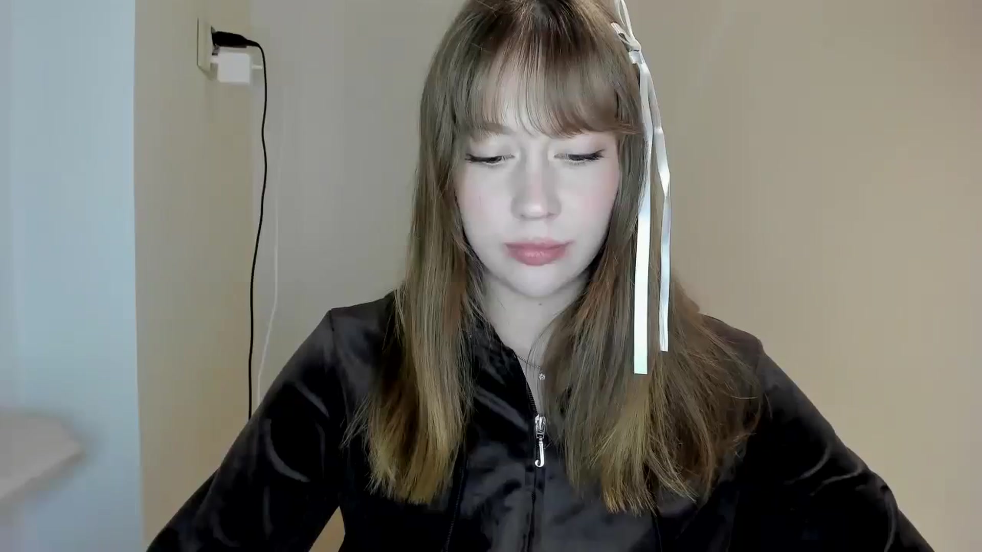 Gallery image thumbnail from RoboSasha's myfreecams stream on, 04/13/2026, 18:18 image 12 of 20
