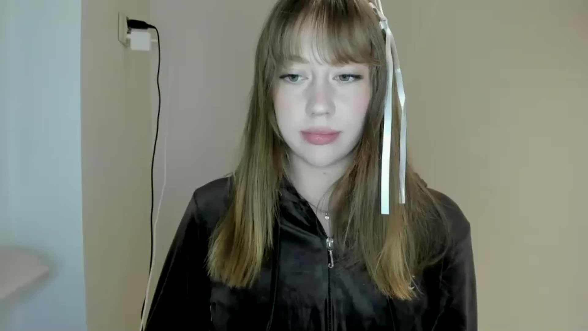 Gallery image thumbnail from RoboSasha's myfreecams stream on, 04/13/2026, 18:18 image 1 of 20