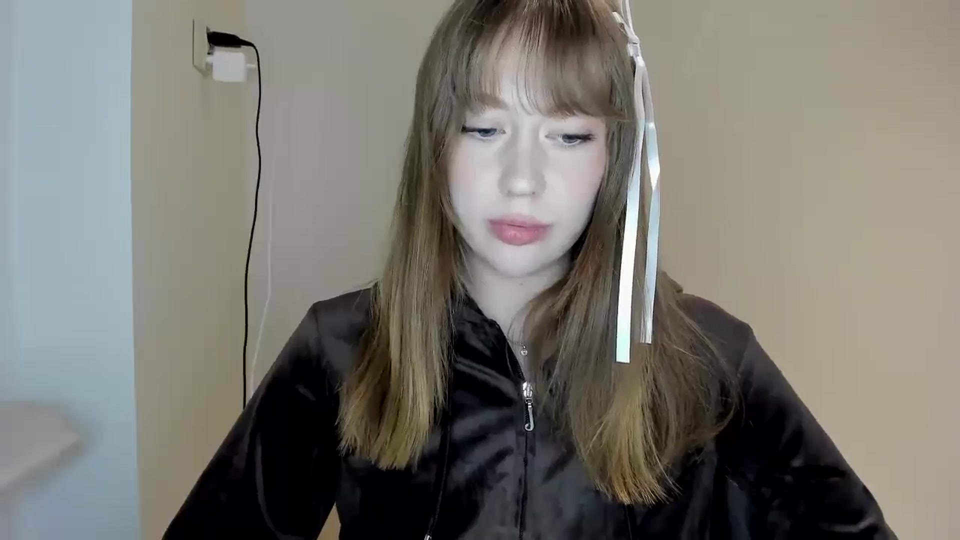 Gallery image thumbnail from RoboSasha's myfreecams stream on, 04/13/2026, 18:18 image 4 of 20