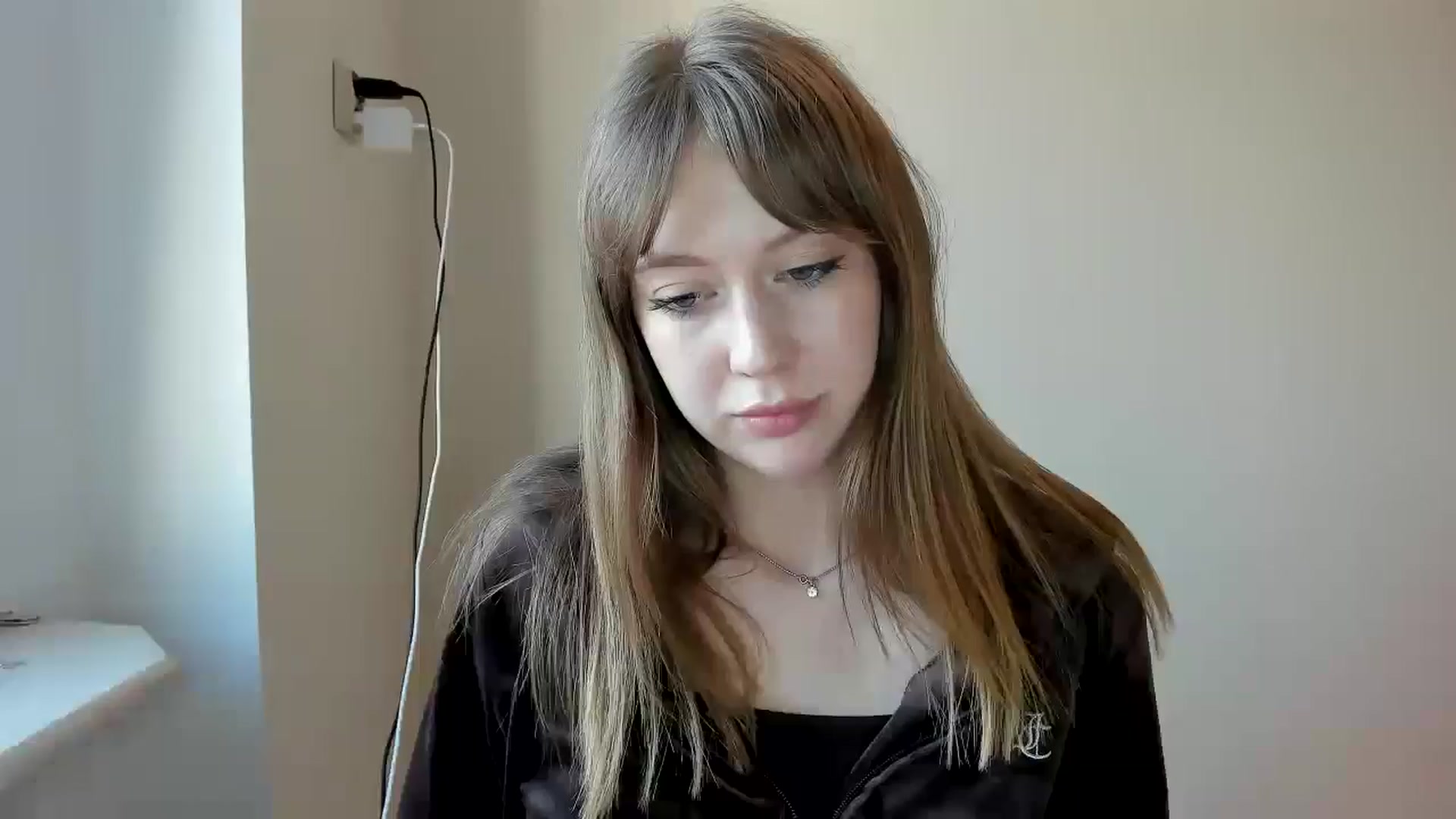 Gallery image thumbnail from RoboSasha's myfreecams stream on, 04/17/2026, 16:32 image 10 of 20