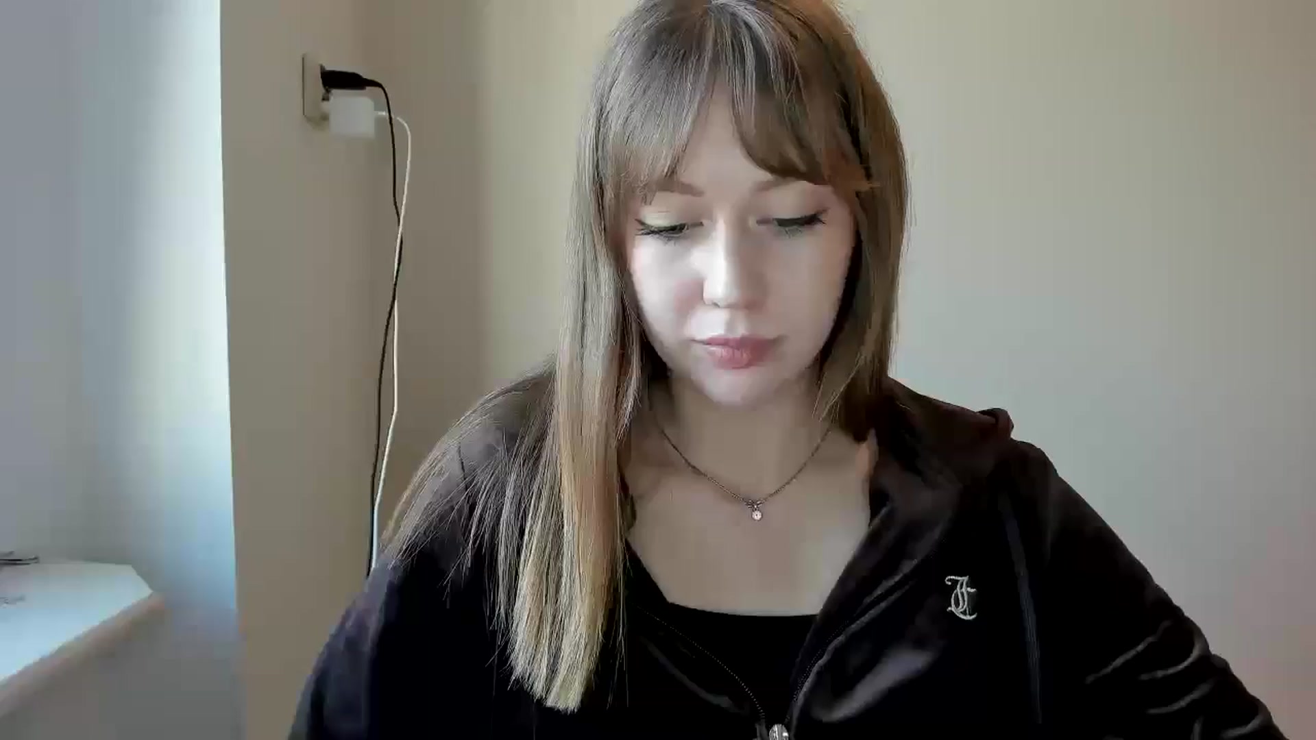 Gallery image thumbnail from RoboSasha's myfreecams stream on, 04/17/2026, 16:32 image 6 of 20