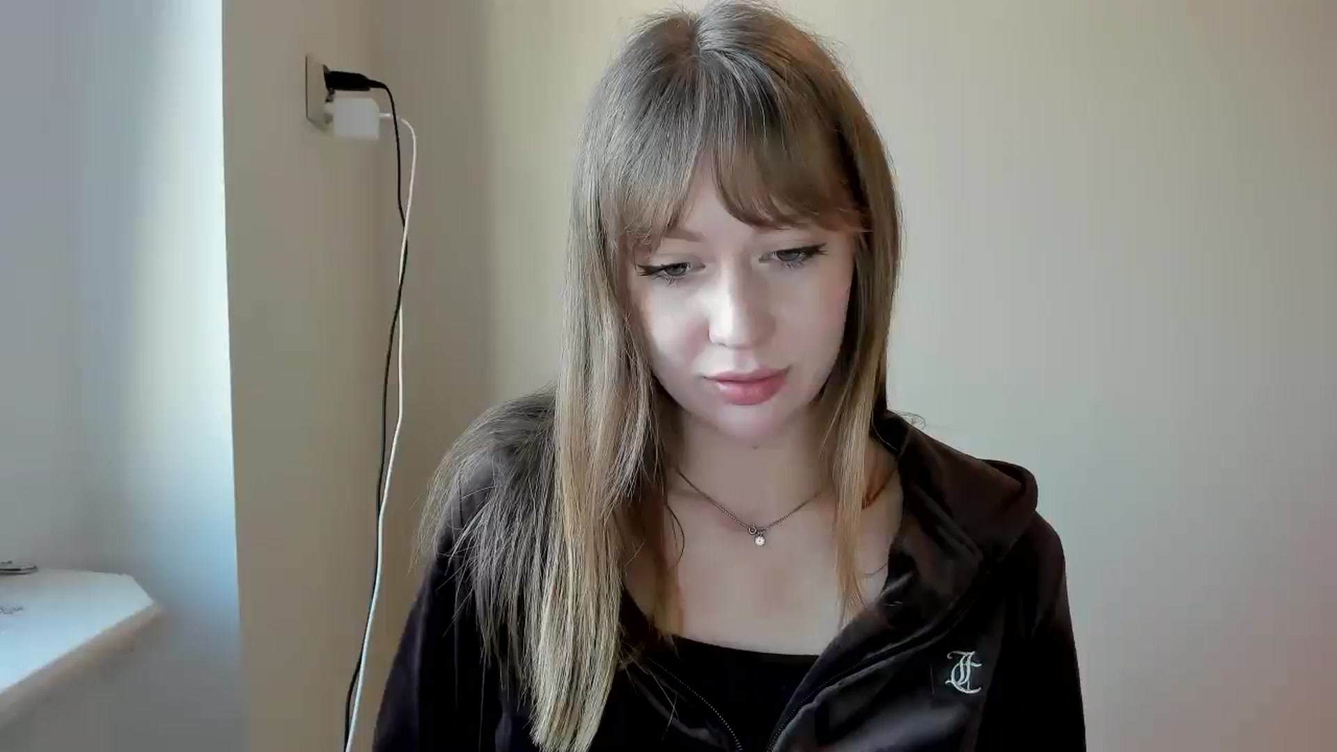 Gallery image thumbnail from RoboSasha's myfreecams stream on, 04/17/2026, 16:32 image 9 of 20