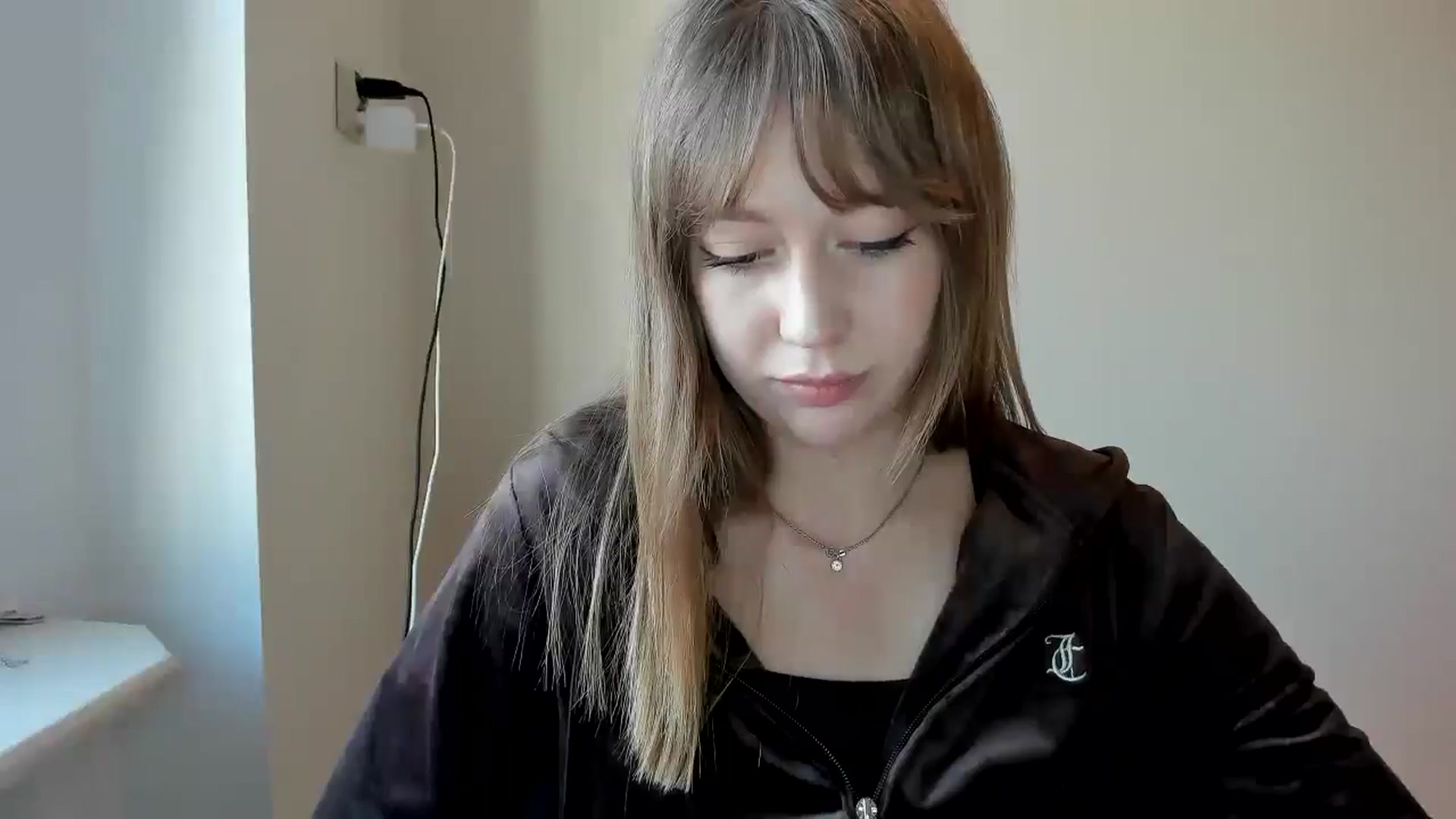 Gallery image thumbnail from RoboSasha's myfreecams stream on, 04/17/2026, 16:32 image 3 of 20