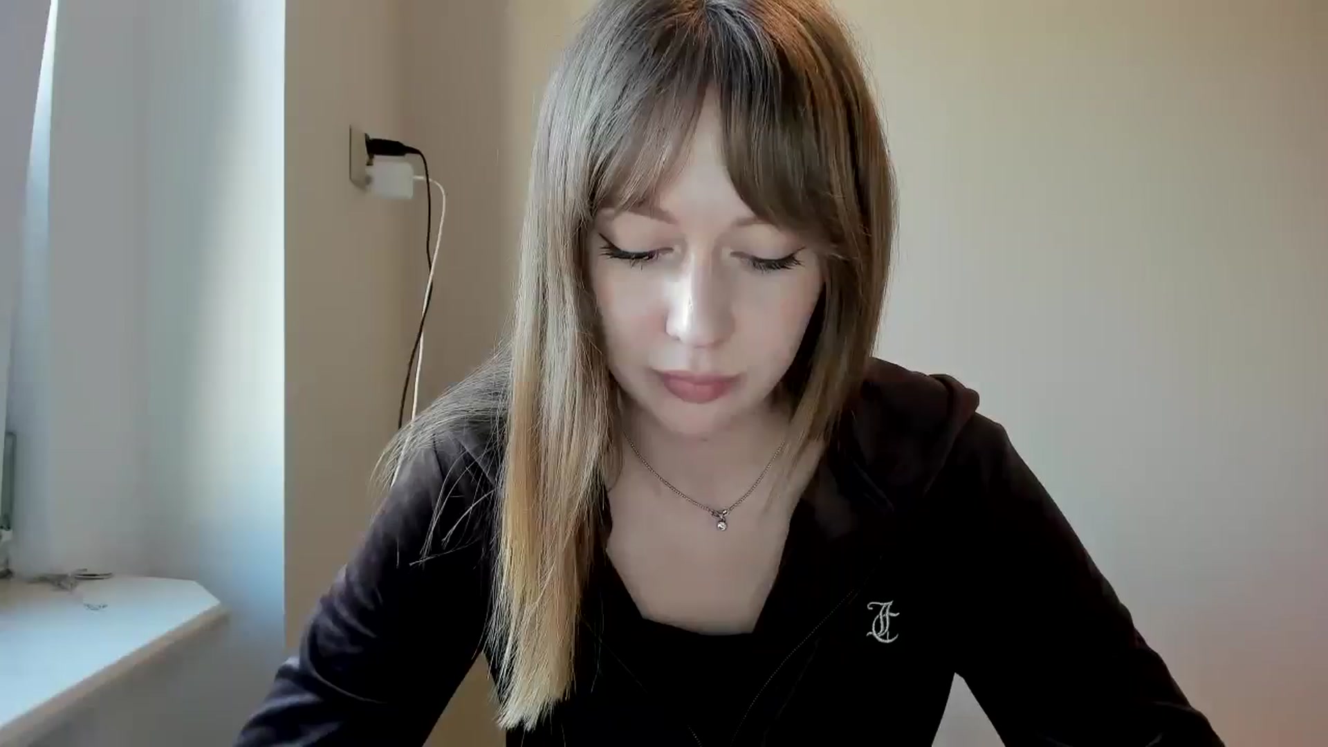 Gallery image thumbnail from RoboSasha's myfreecams stream on, 04/17/2026, 16:32 image 13 of 20