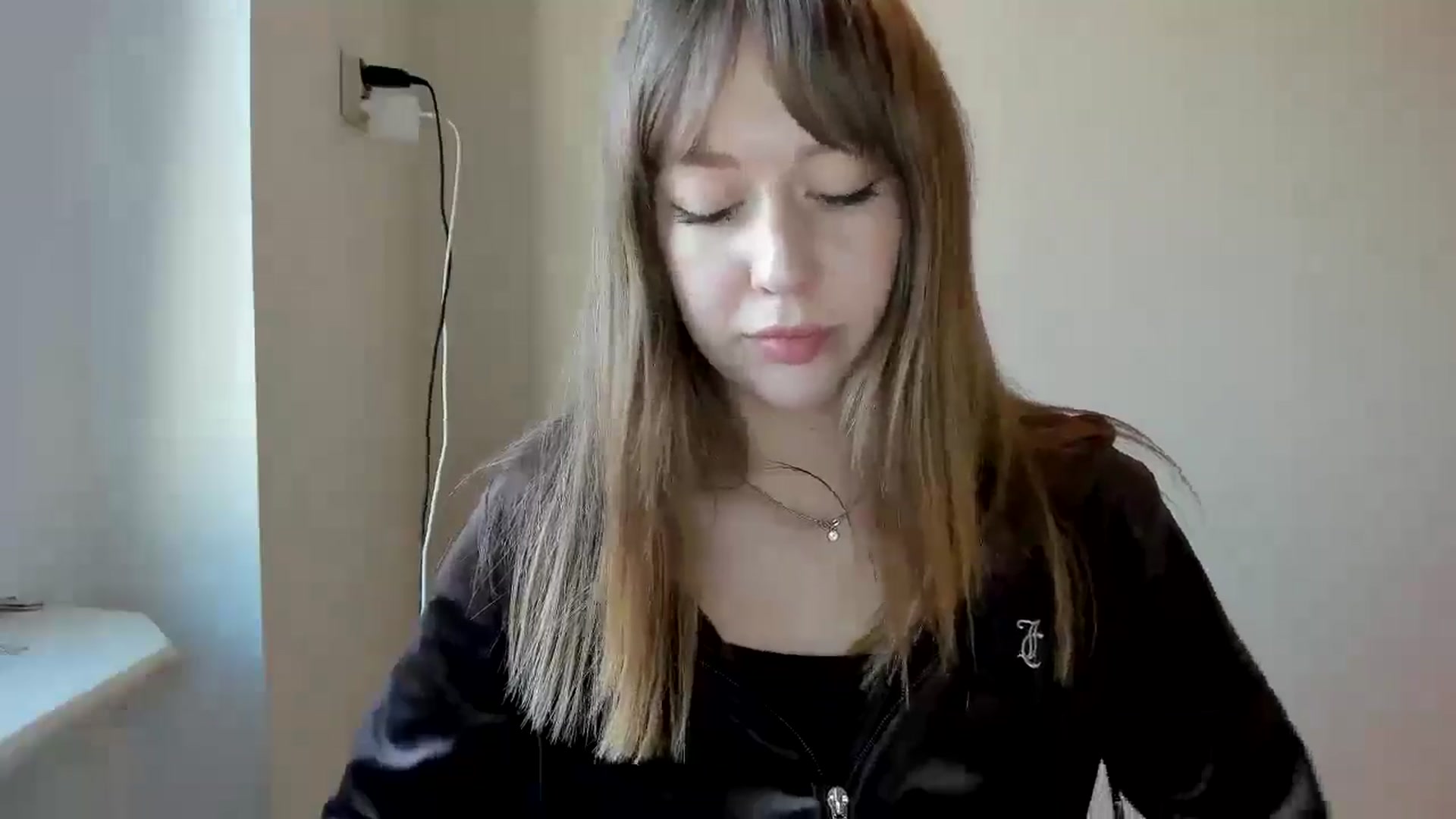 Gallery image thumbnail from RoboSasha's myfreecams stream on, 04/17/2026, 16:32 image 12 of 20