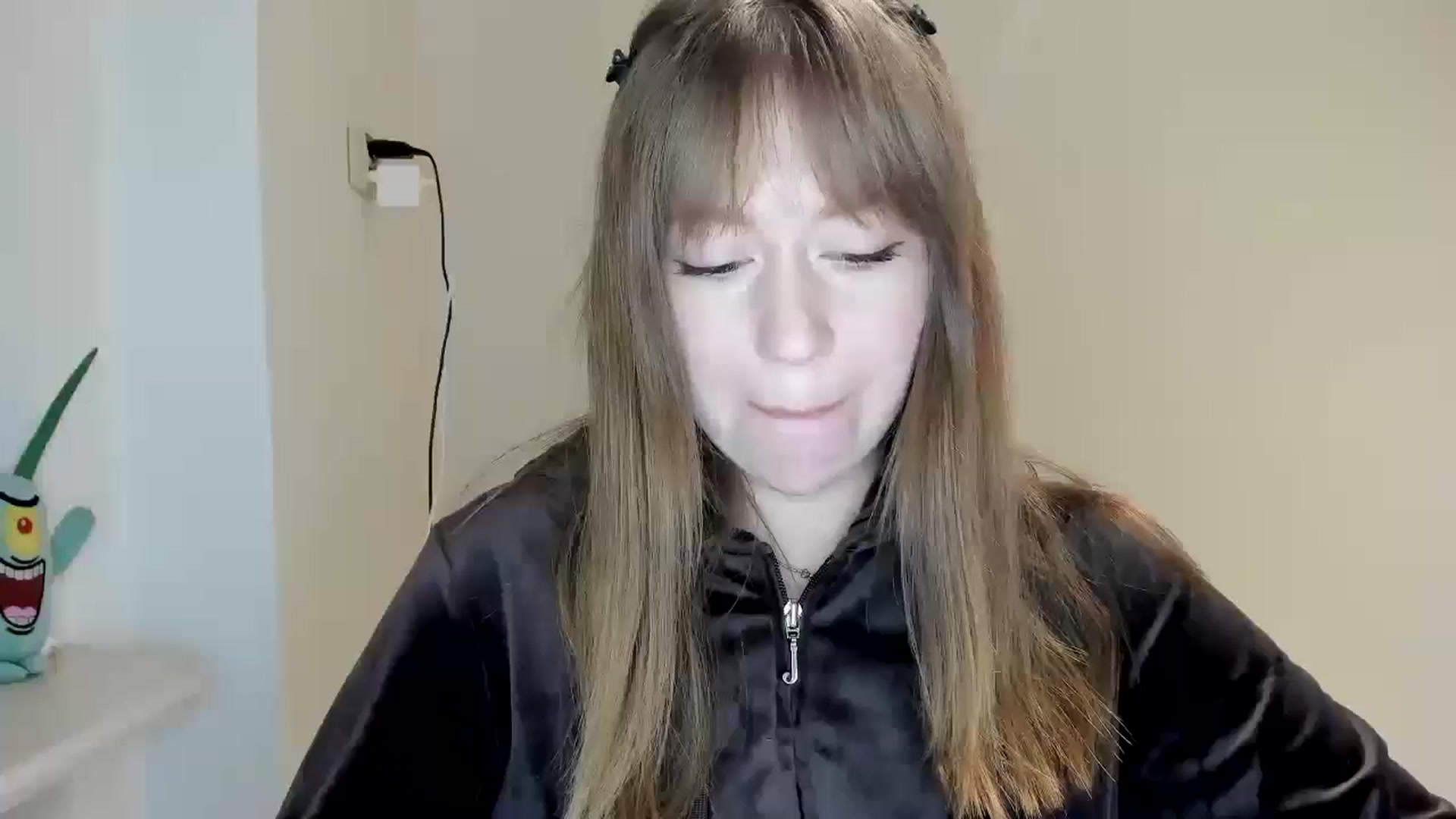 Gallery image thumbnail from RoboSasha's myfreecams stream on, 04/20/2026, 19:01 image 15 of 20