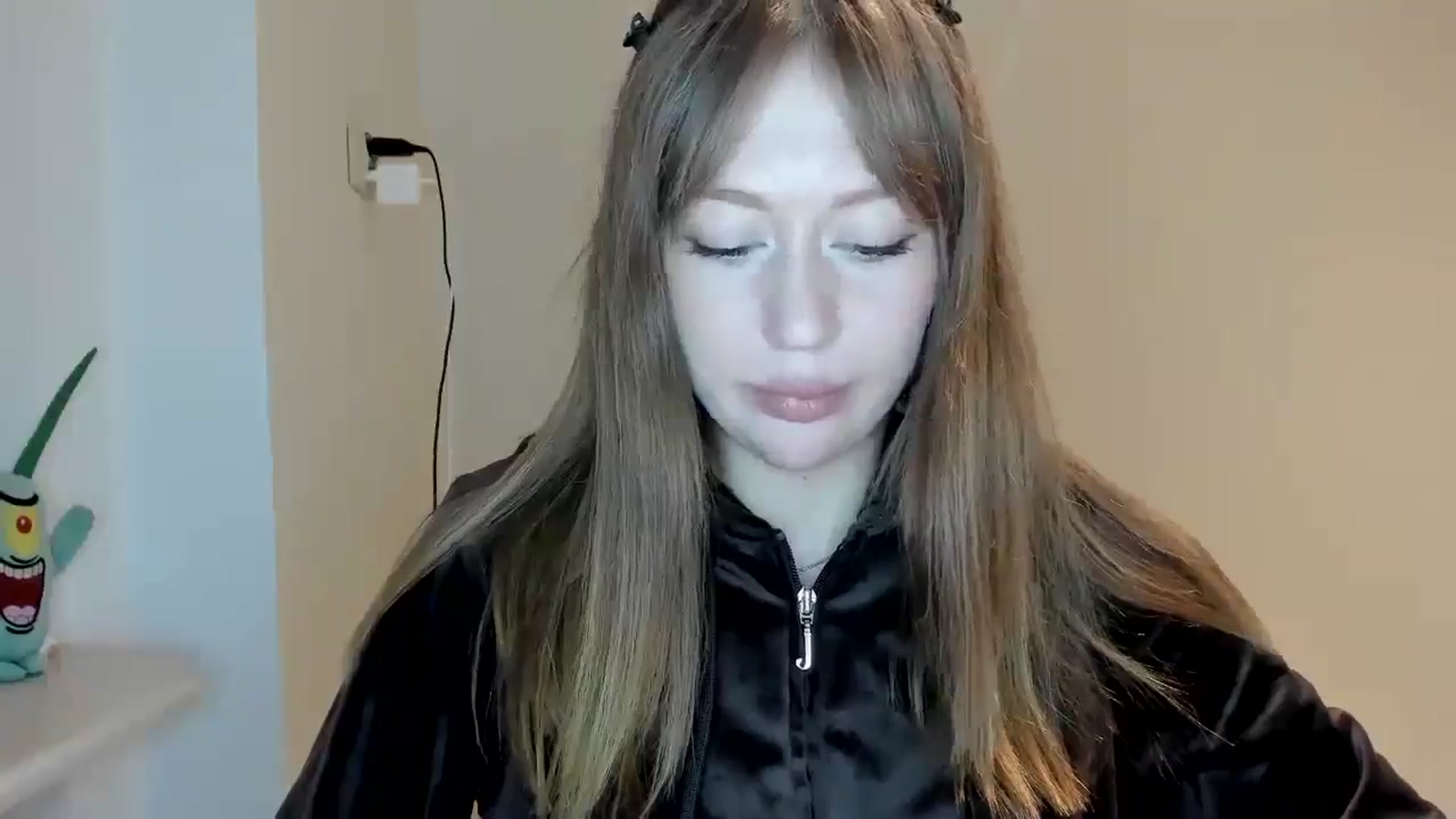 Gallery image thumbnail from RoboSasha's myfreecams stream on, 04/20/2026, 19:01 image 4 of 20