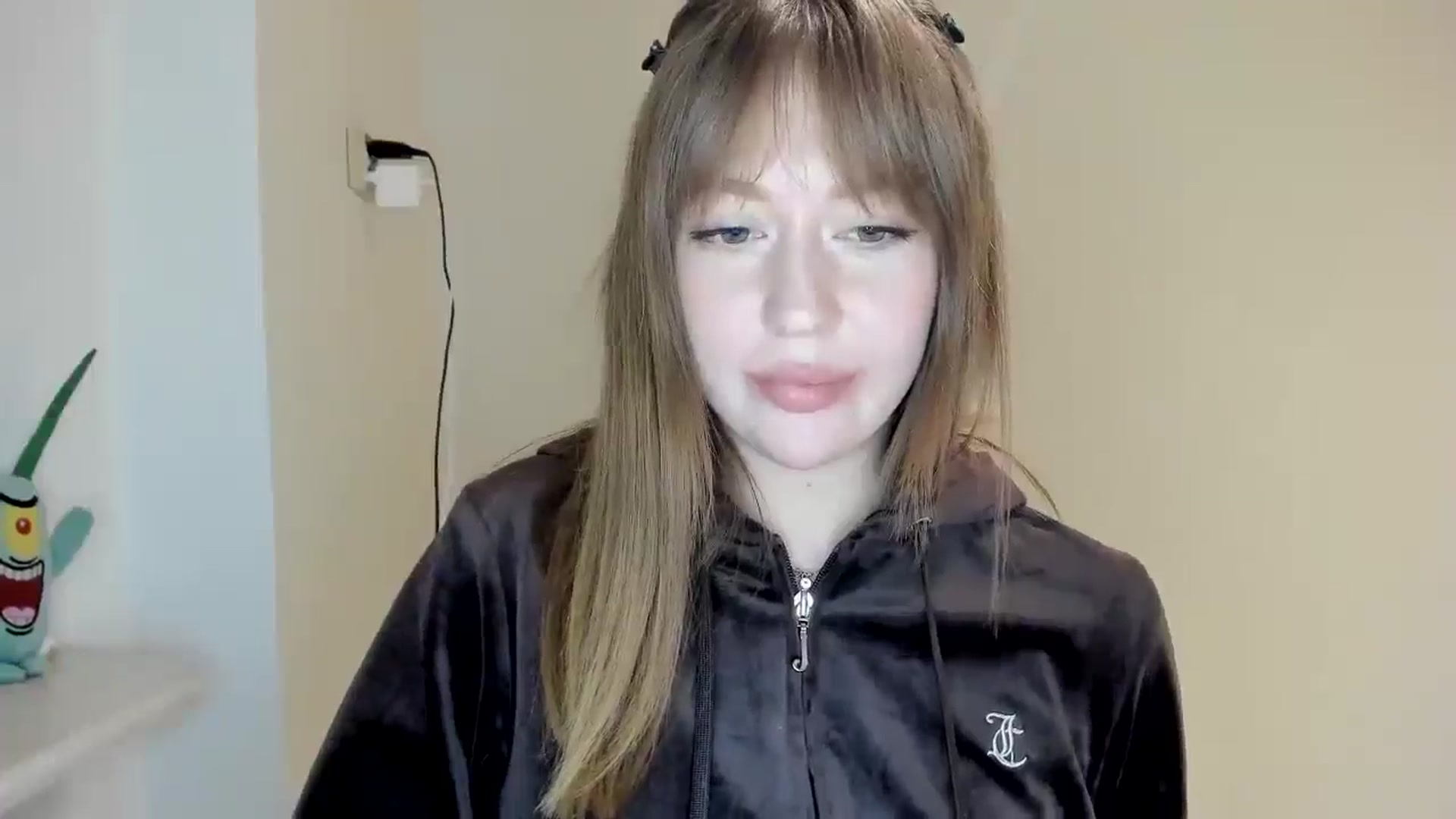Gallery image thumbnail from RoboSasha's myfreecams stream on, 04/20/2026, 19:01 image 17 of 20