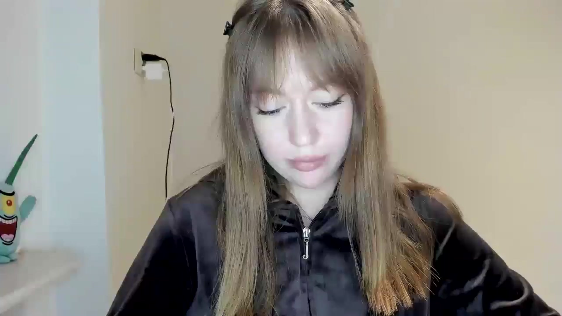 Gallery image thumbnail from RoboSasha's myfreecams stream on, 04/20/2026, 19:01 image 14 of 20