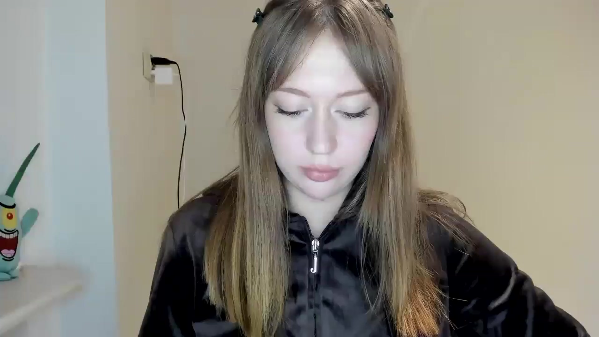 Gallery image thumbnail from RoboSasha's myfreecams stream on, 04/20/2026, 19:01 image 8 of 20