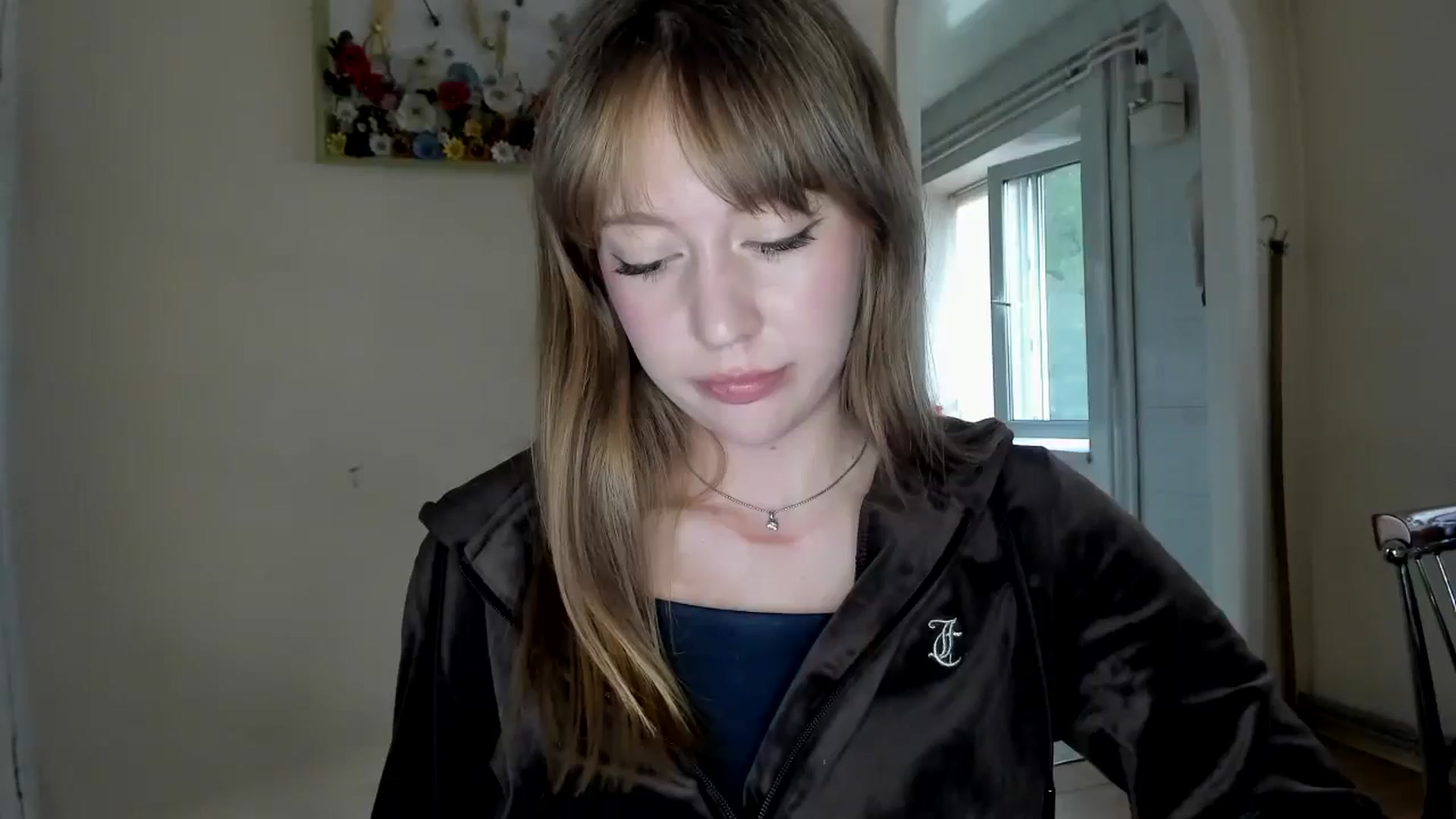 Gallery image thumbnail from RoboSasha's myfreecams stream on, 05/05/2026, 16:39 image 11 of 20