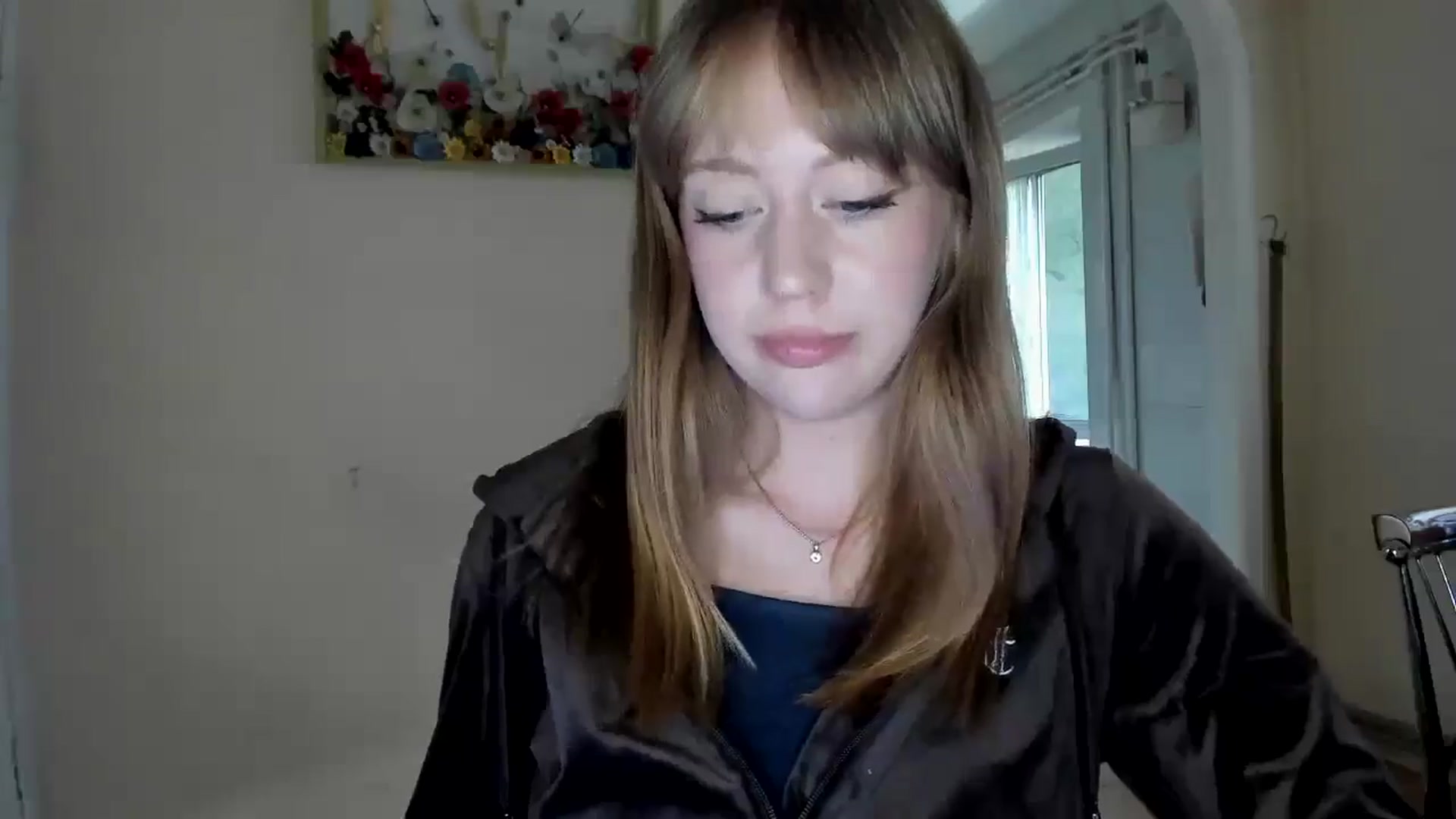 Gallery image thumbnail from RoboSasha's myfreecams stream on, 05/05/2026, 16:39 image 8 of 20
