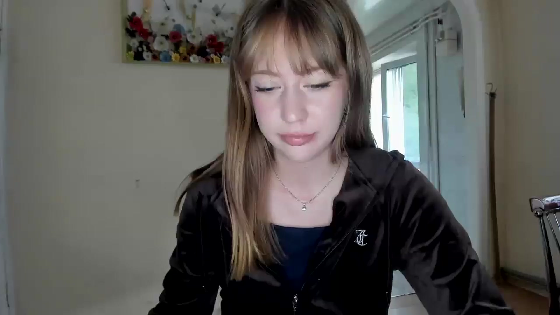 Gallery image thumbnail from RoboSasha's myfreecams stream on, 05/05/2026, 16:39 image 2 of 20