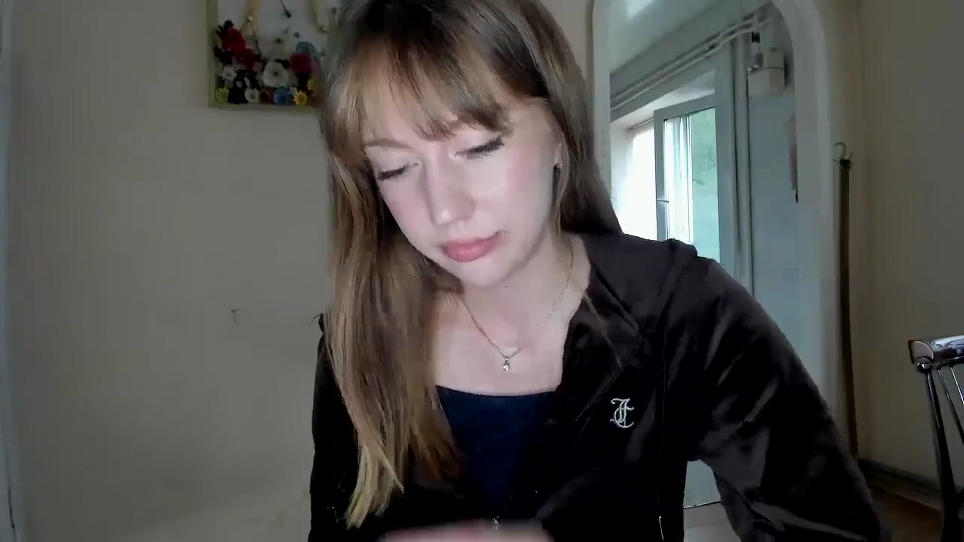 Gallery image thumbnail from RoboSasha's myfreecams stream on, 05/05/2026, 16:39 image 6 of 20