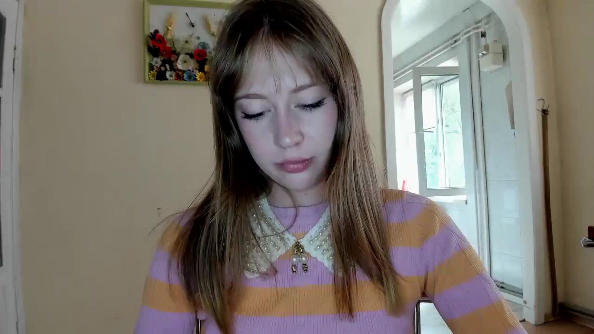Gallery image thumbnail from RoboSasha's myfreecams stream on, 05/06/2026, 12:01 image 18 of 20