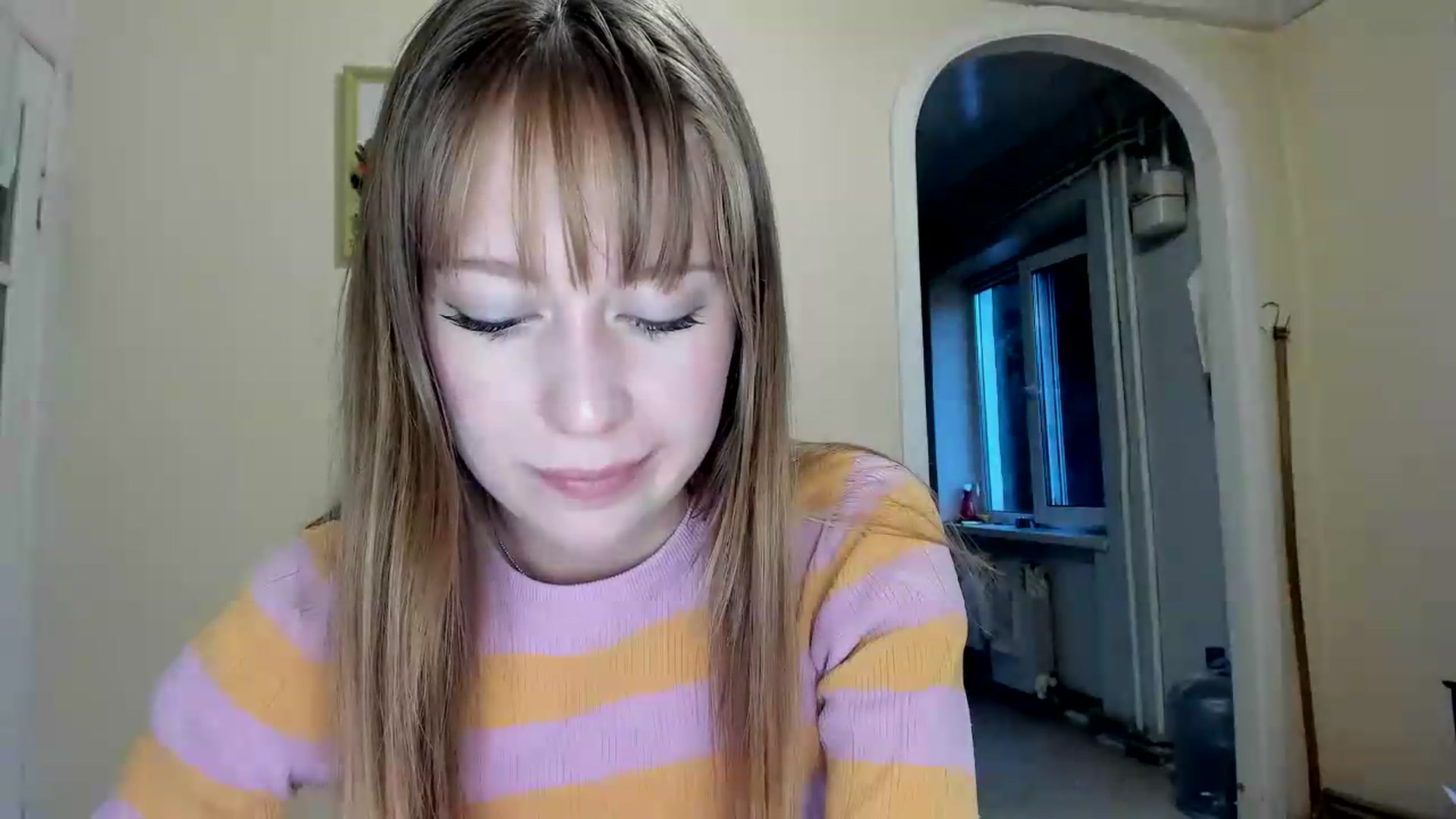 Gallery image thumbnail from RoboSasha's myfreecams stream on, 05/17/2026, 17:06 image 16 of 20
