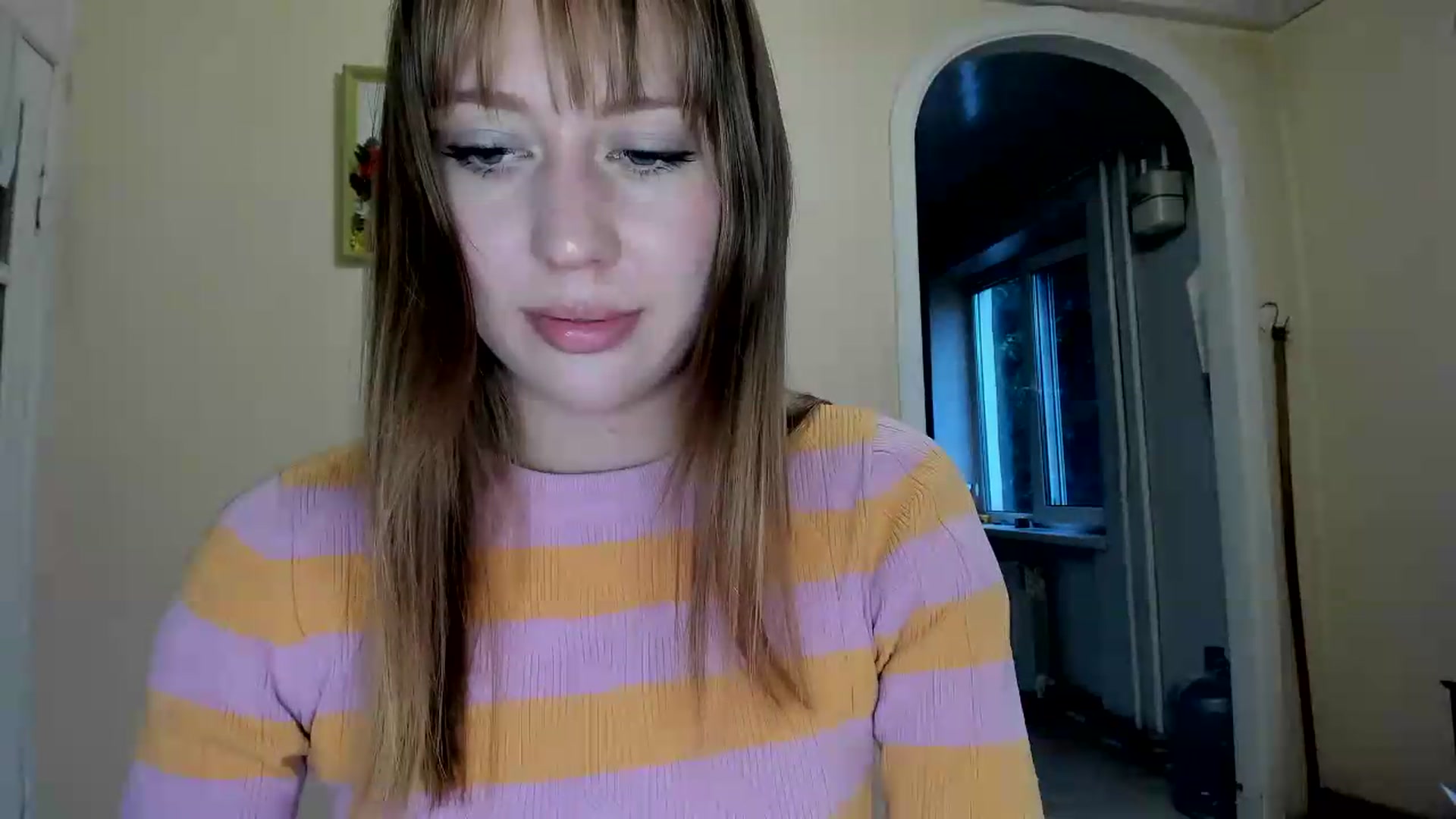 Gallery image thumbnail from RoboSasha's myfreecams stream on, 05/17/2026, 17:06 image 6 of 20