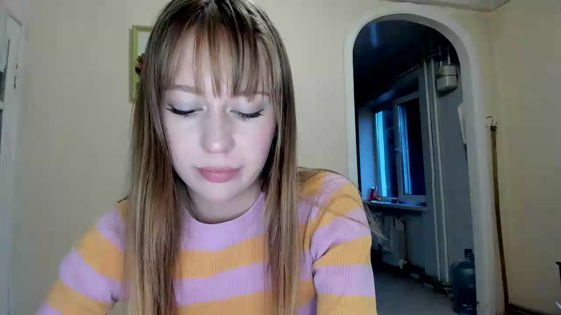Gallery image thumbnail from RoboSasha's myfreecams stream on, 05/17/2026, 17:06 image 17 of 20