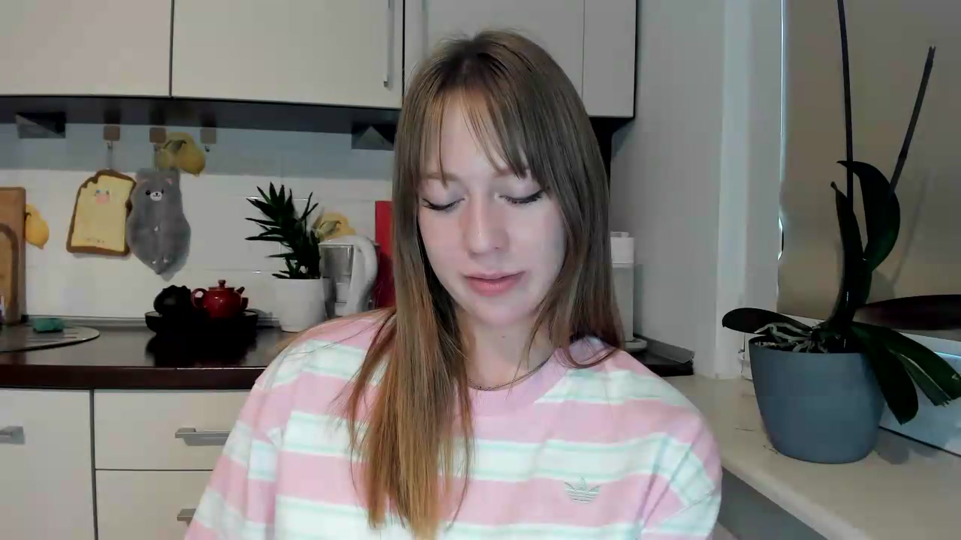 Gallery image thumbnail from RoboSasha's myfreecams stream on, 05/26/2026, 17:28 image 5 of 20