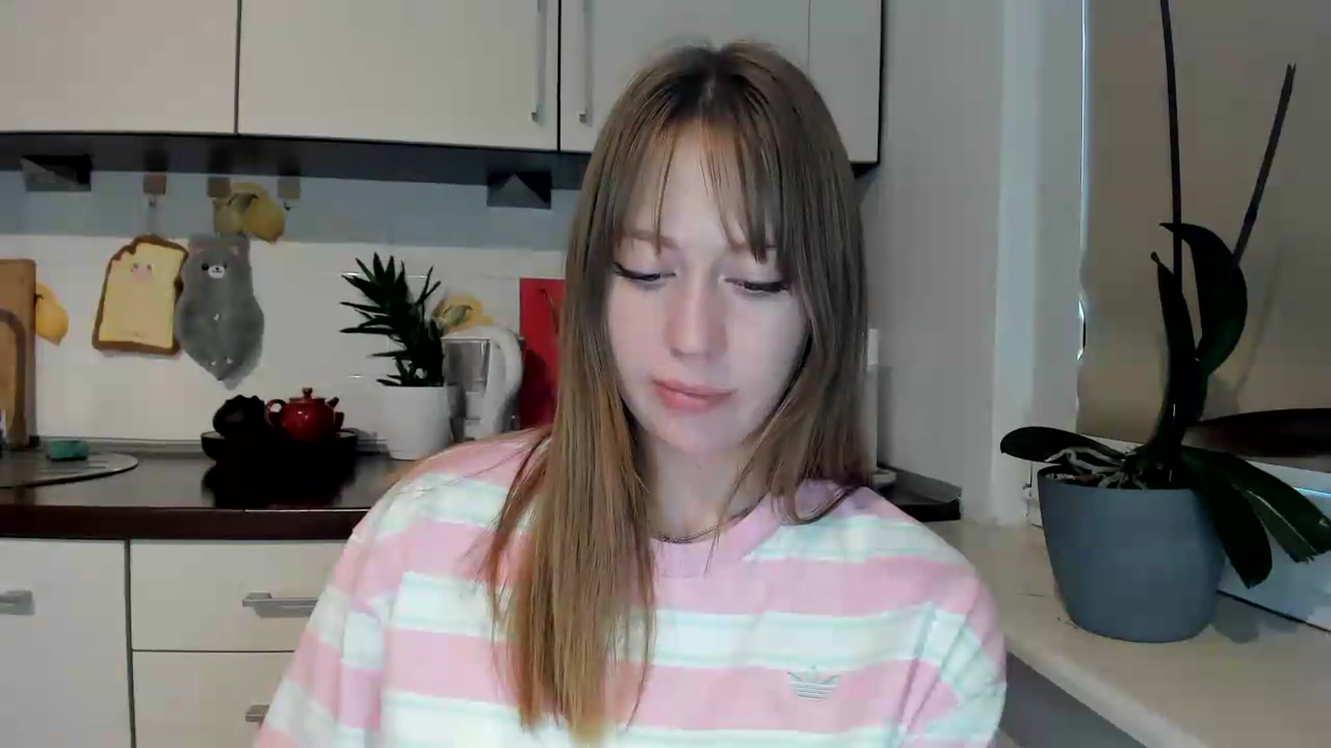 Gallery image thumbnail from RoboSasha's myfreecams stream on, 05/26/2026, 17:28 image 6 of 20
