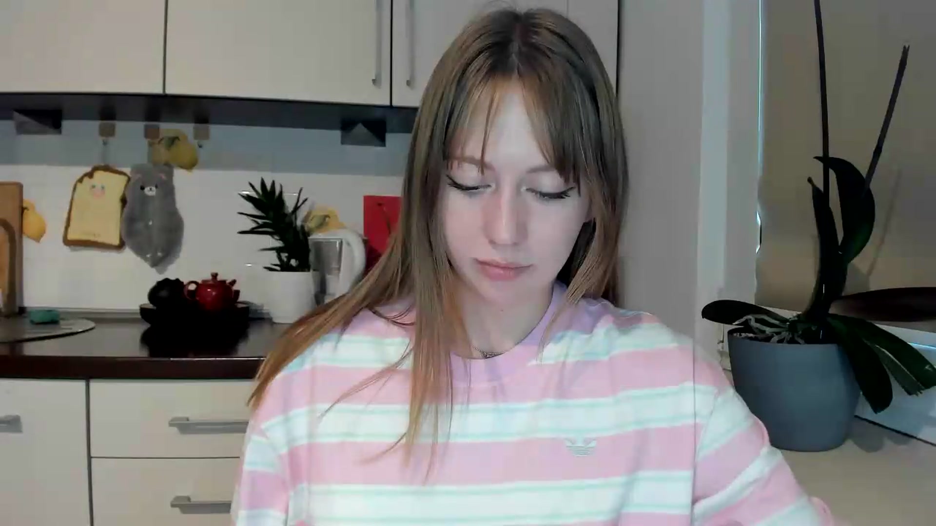 Gallery image thumbnail from RoboSasha's myfreecams stream on, 05/26/2026, 17:28 image 18 of 20