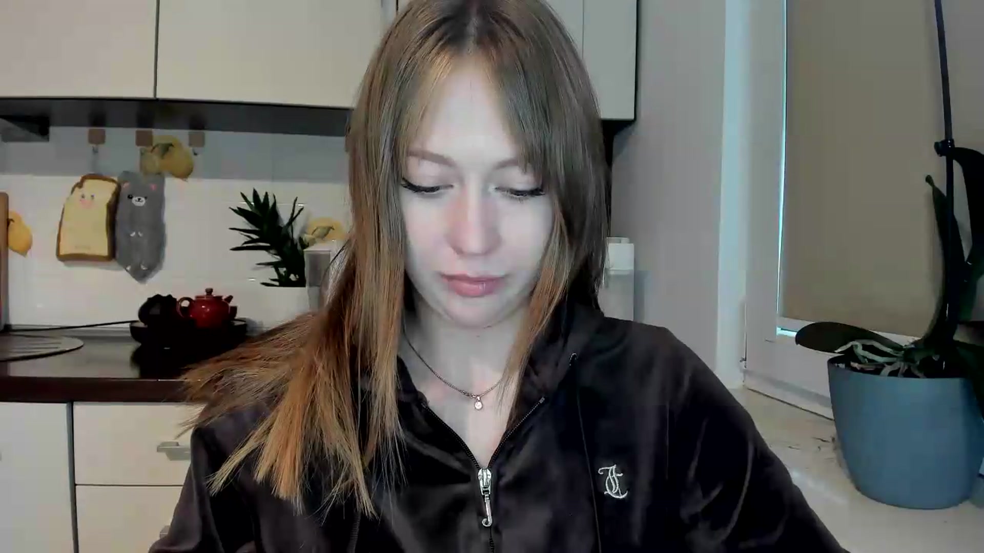 Gallery image thumbnail from RoboSasha's myfreecams stream on, 05/27/2026, 18:07 image 6 of 20