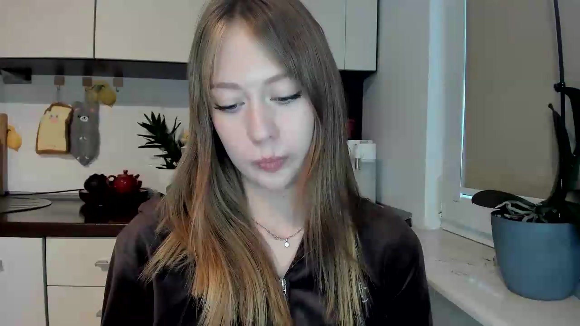 Gallery image thumbnail from RoboSasha's myfreecams stream on, 05/27/2026, 18:07 image 4 of 20