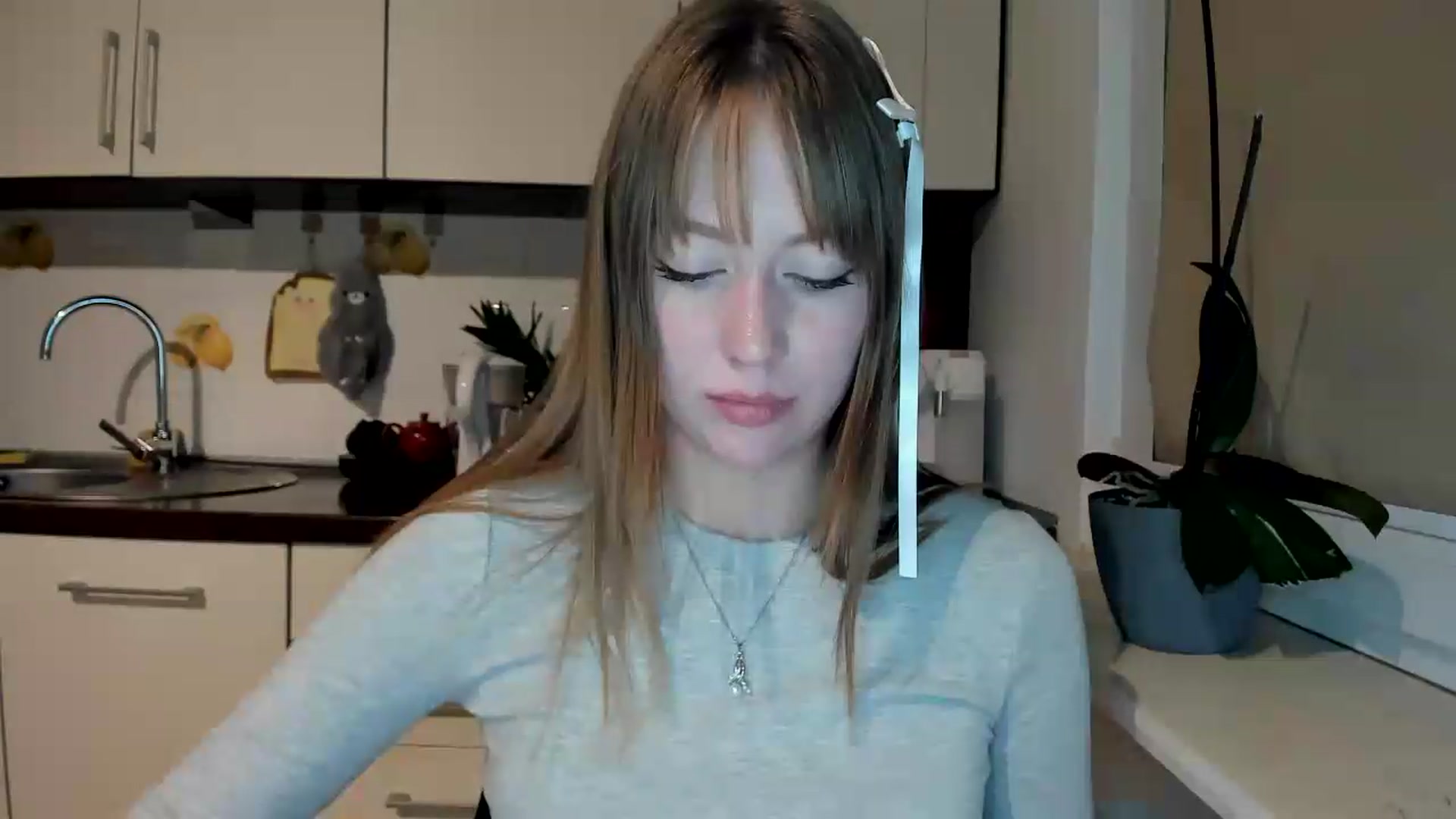 Gallery image thumbnail from RoboSasha's myfreecams stream on, 05/28/2026, 19:51 image 18 of 20