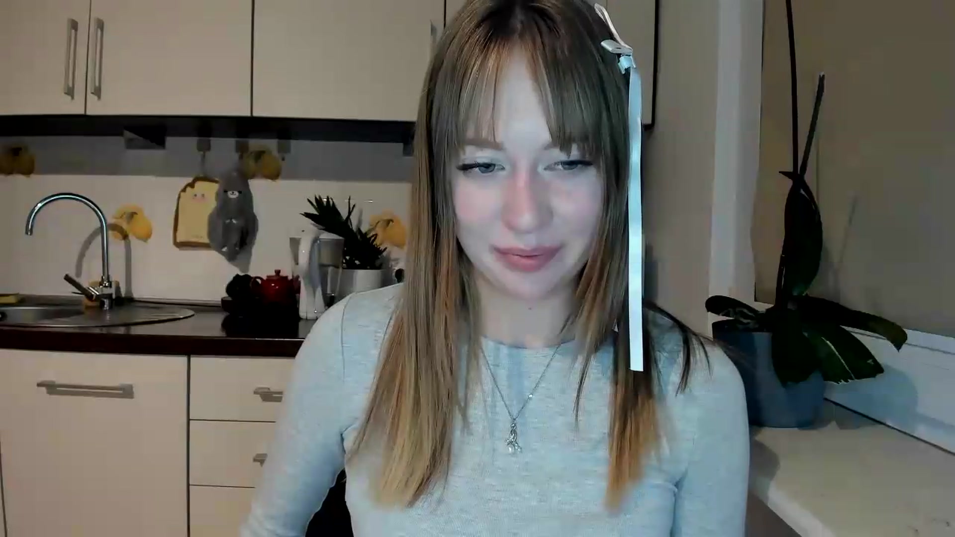 Gallery image thumbnail from RoboSasha's myfreecams stream on, 05/28/2026, 19:51 image 16 of 20
