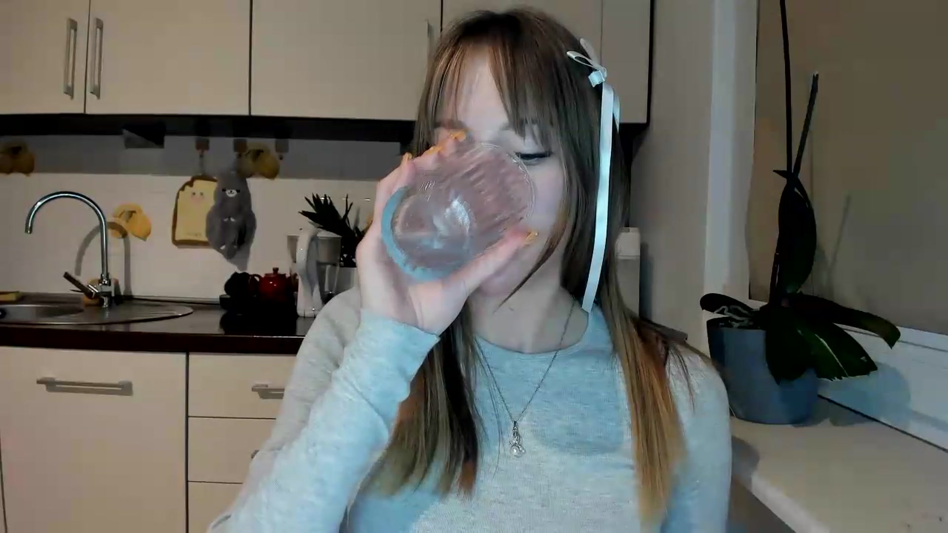 Gallery image thumbnail from RoboSasha's myfreecams stream on, 05/28/2026, 19:51 image 14 of 20