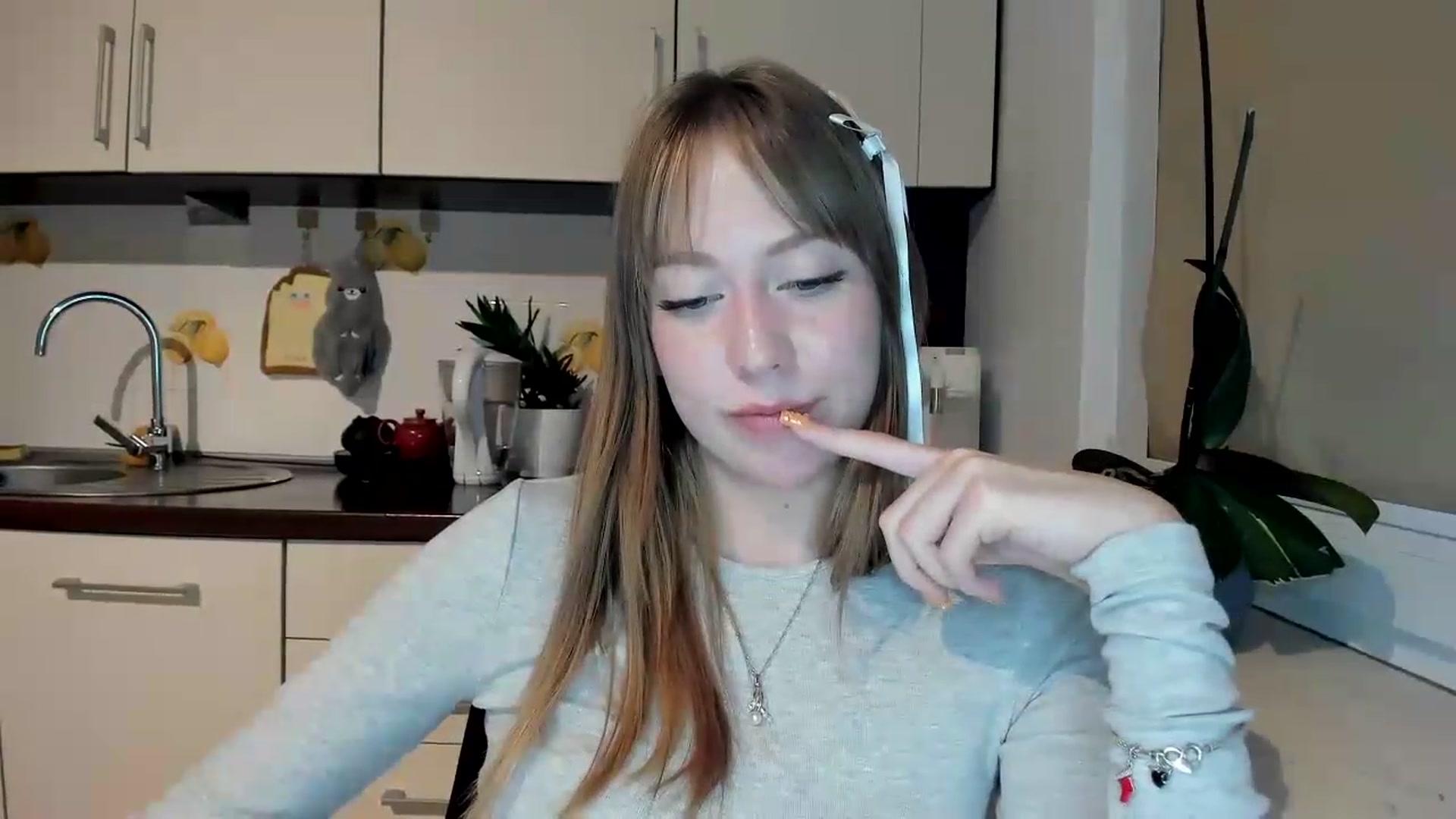 Gallery image thumbnail from RoboSasha's myfreecams stream on, 05/28/2026, 19:51 image 11 of 20