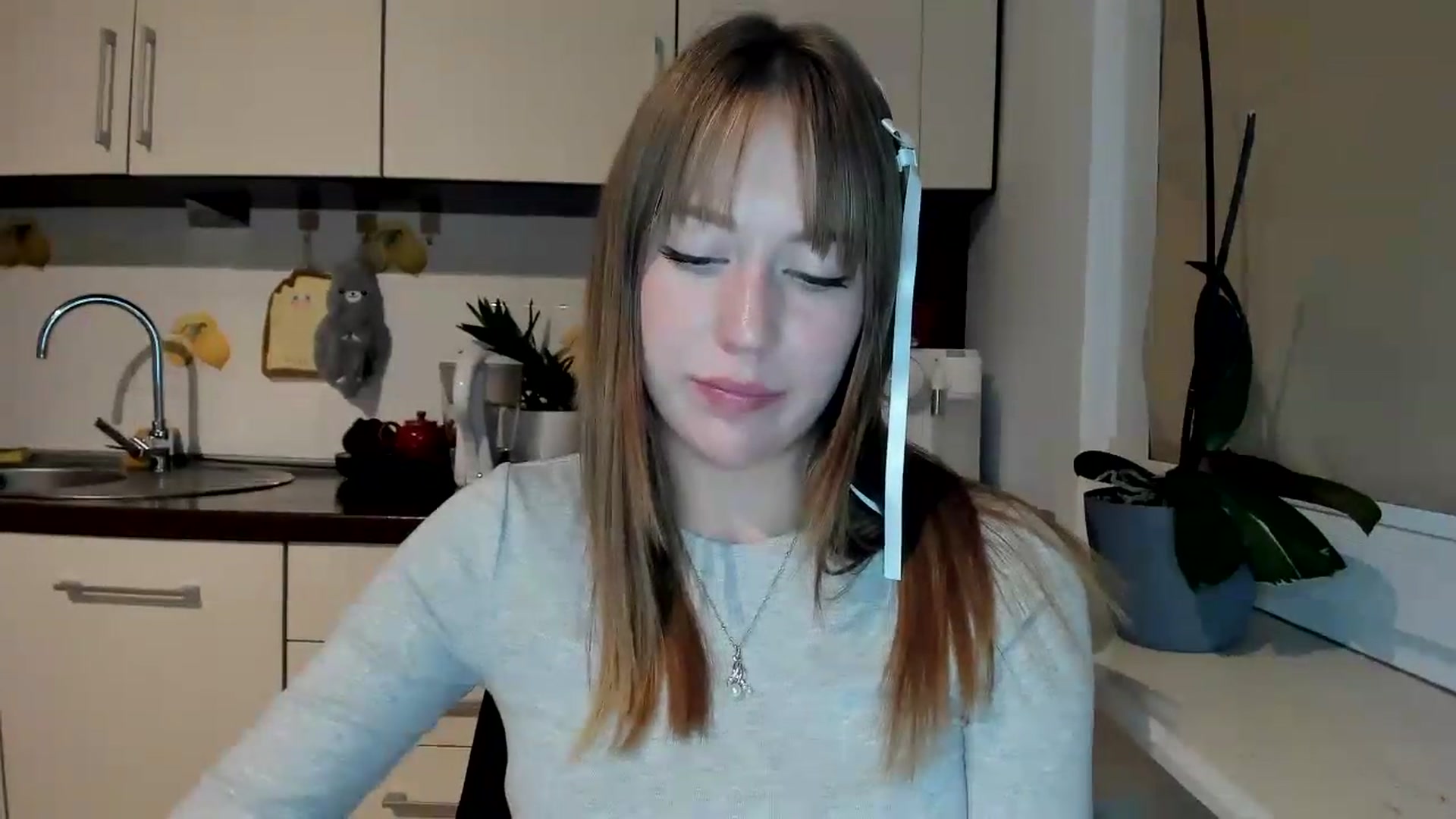 Gallery image thumbnail from RoboSasha's myfreecams stream on, 05/28/2026, 19:51 image 13 of 20