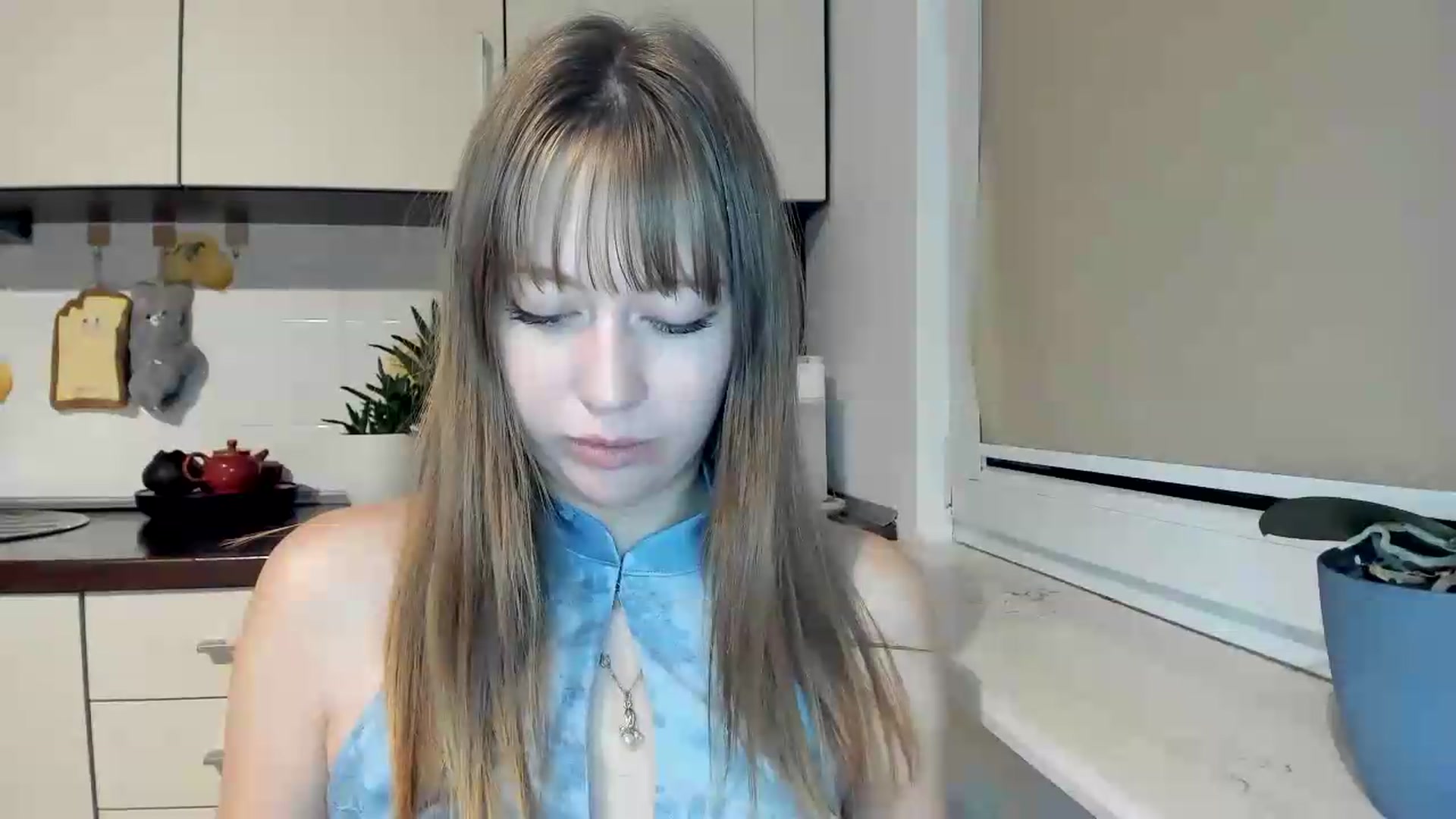 Gallery image thumbnail from RoboSasha's myfreecams stream on, 06/02/2026, 20:11 image 6 of 20