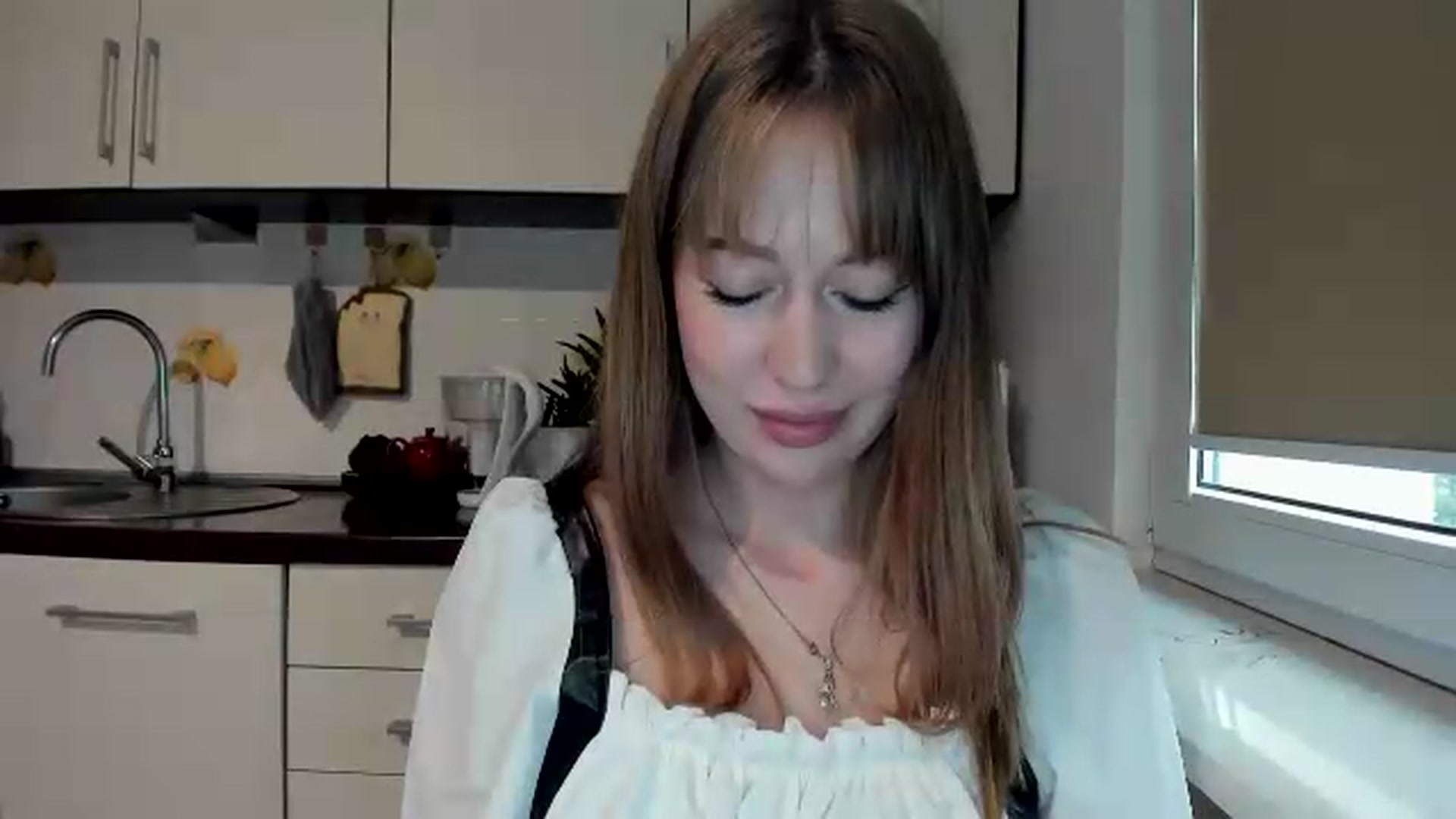 Gallery image thumbnail from RoboSasha's myfreecams stream on, 06/05/2026, 13:00 image 18 of 20